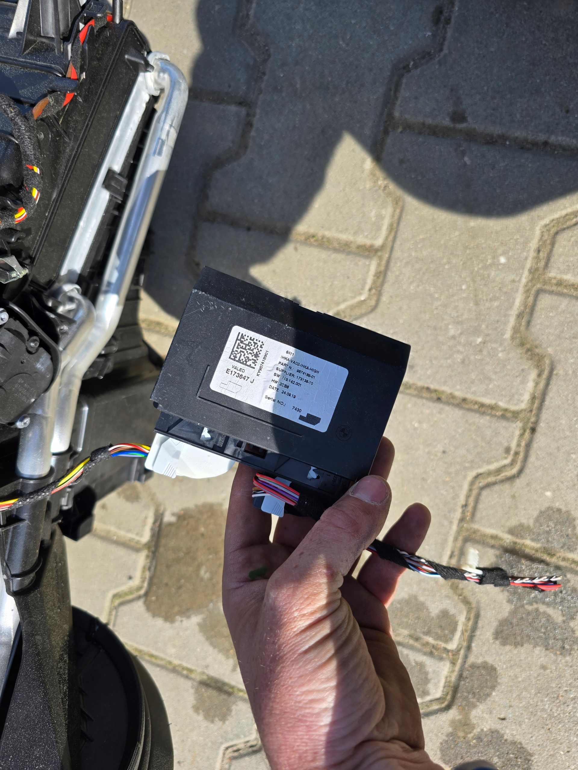 радиатор отопителя MINI F60 9871295