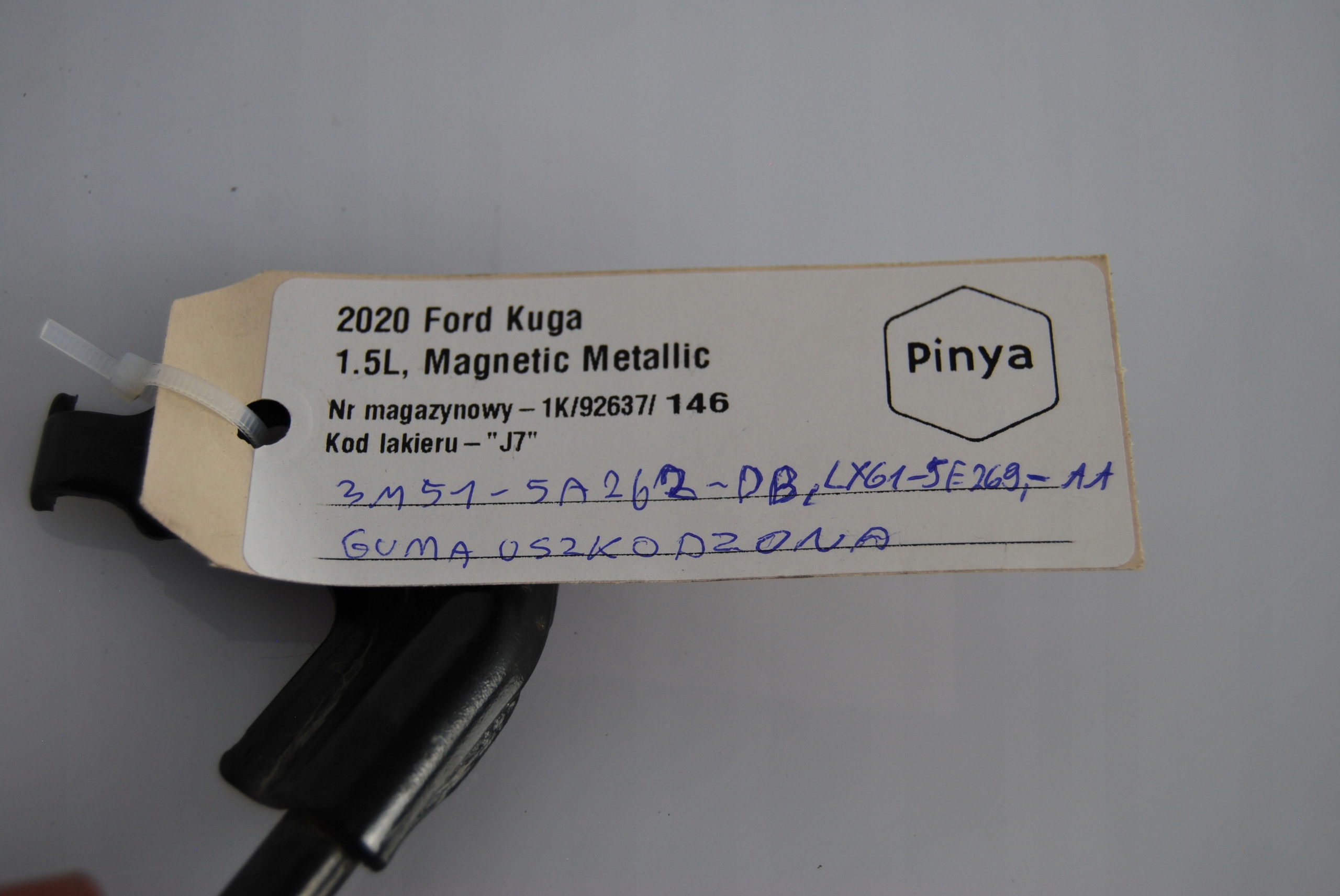 Support tlumika Poignée Pneus Ford Kuga MK3 2020+