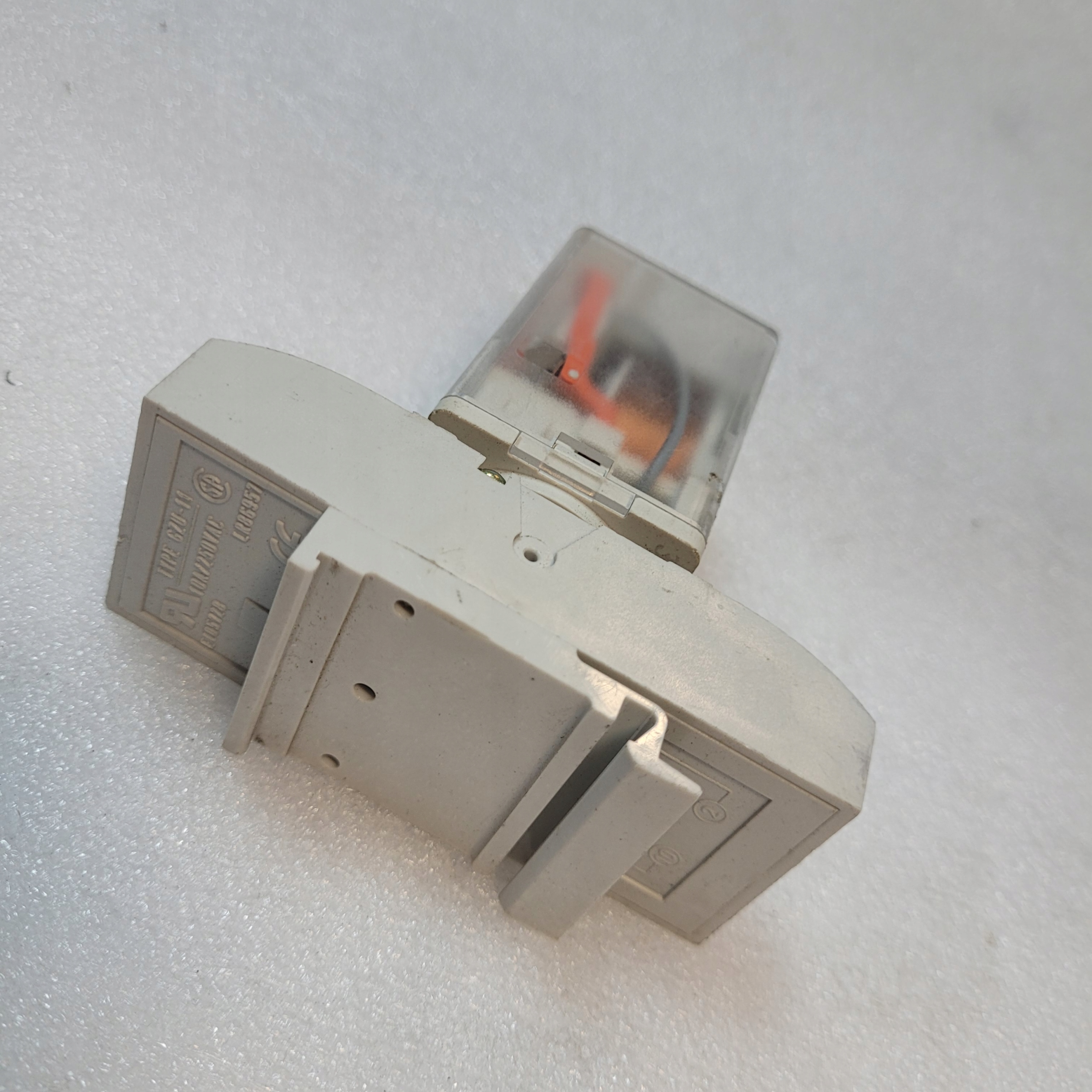 Przekaźnik Relpol 10A 250V AC RES