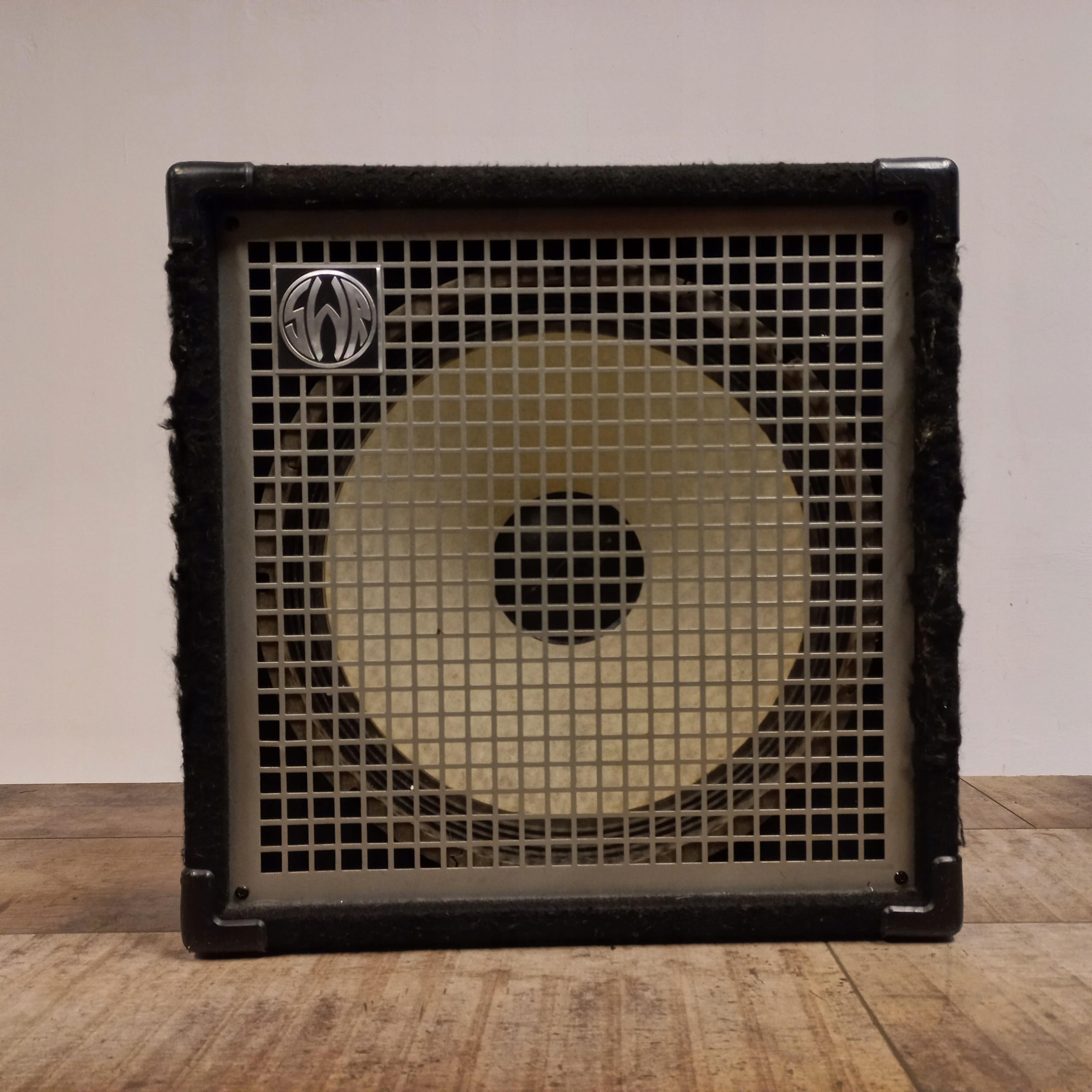 SWR LA15 wzmacniacz basowy combo