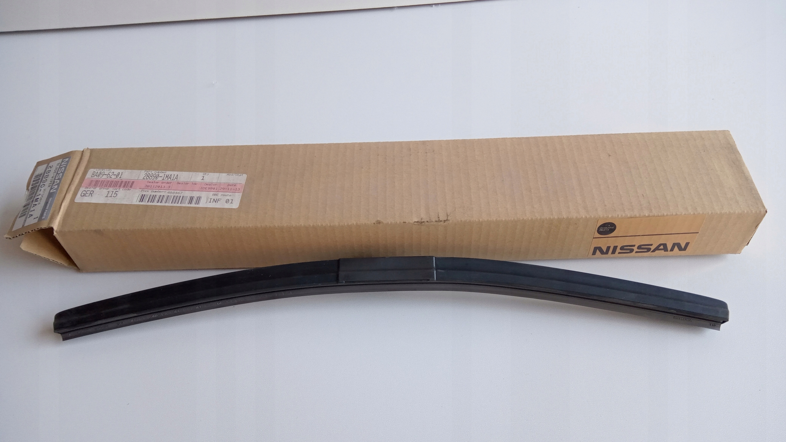 PIÓRO WYCIERACZKI PRAWE PRZÓD INFINITI Q70 M37 M56 Producent części Infiniti OE