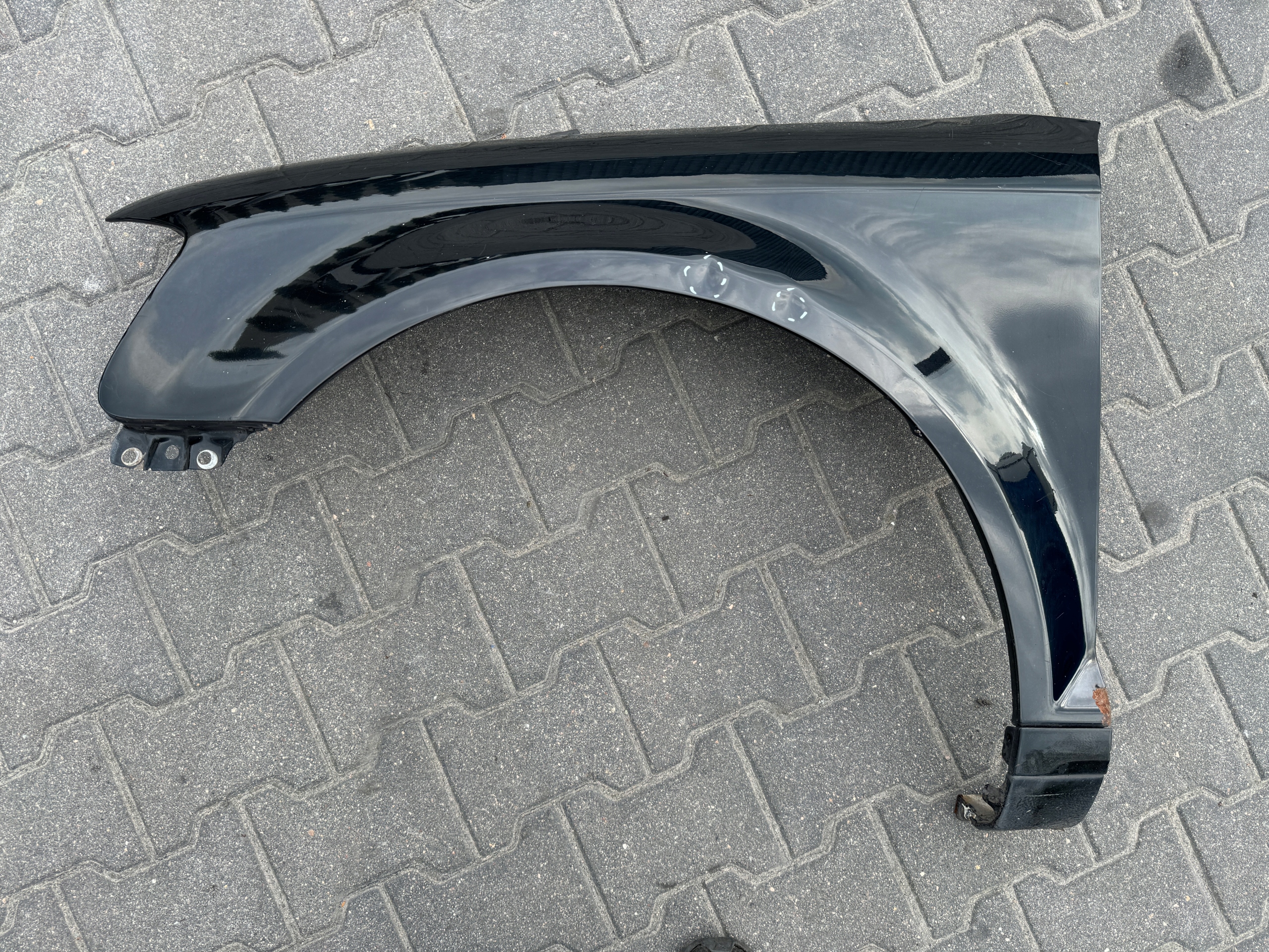 BŁOTNIK LEWY PRZÓD PRZEDNI AUDI A3 8P LIFT