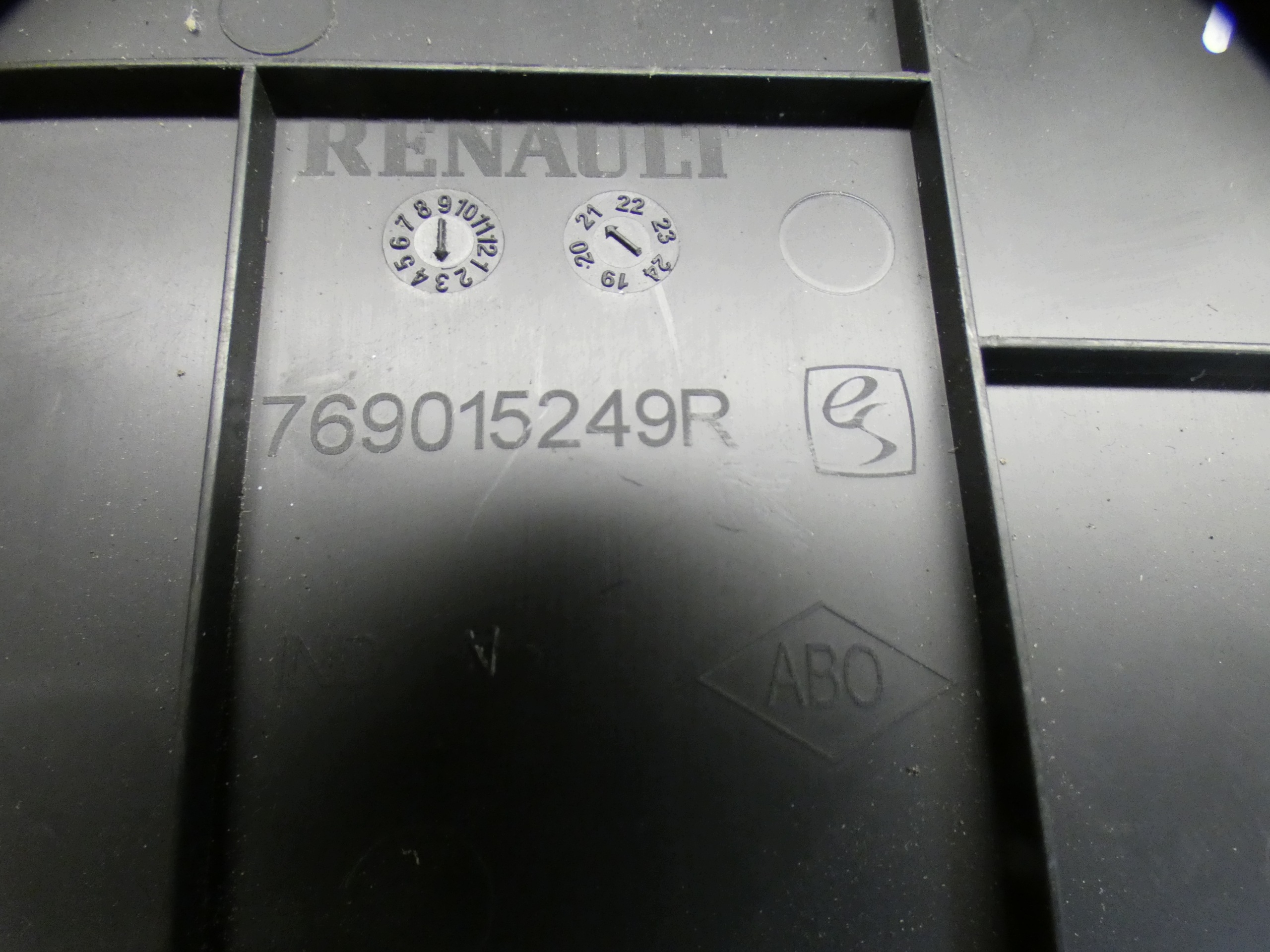 Couvercle plastikowej pokrywy Console Renault Express II