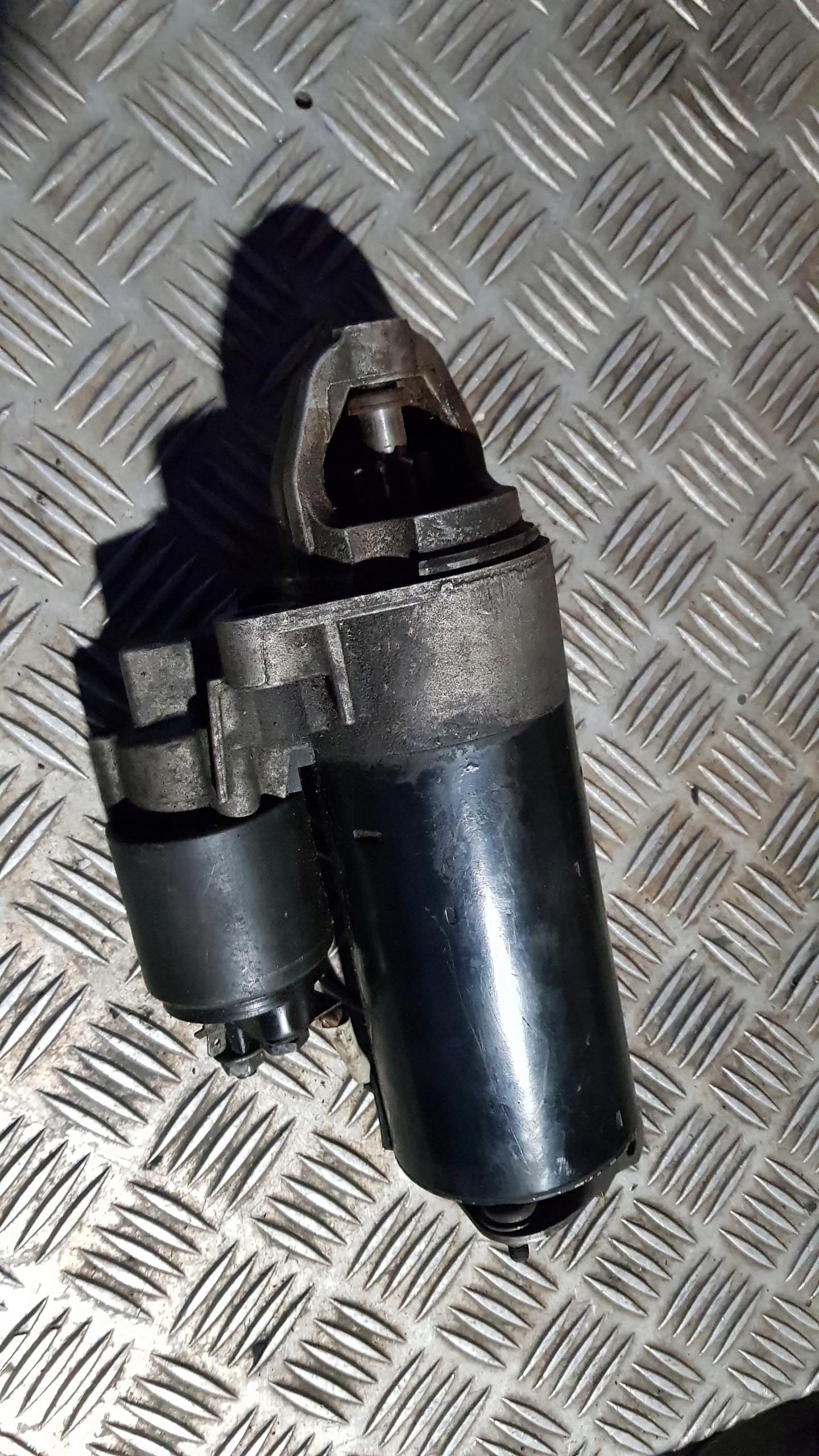 AUDI A6 C5 4.2 startér STARTER 077911023