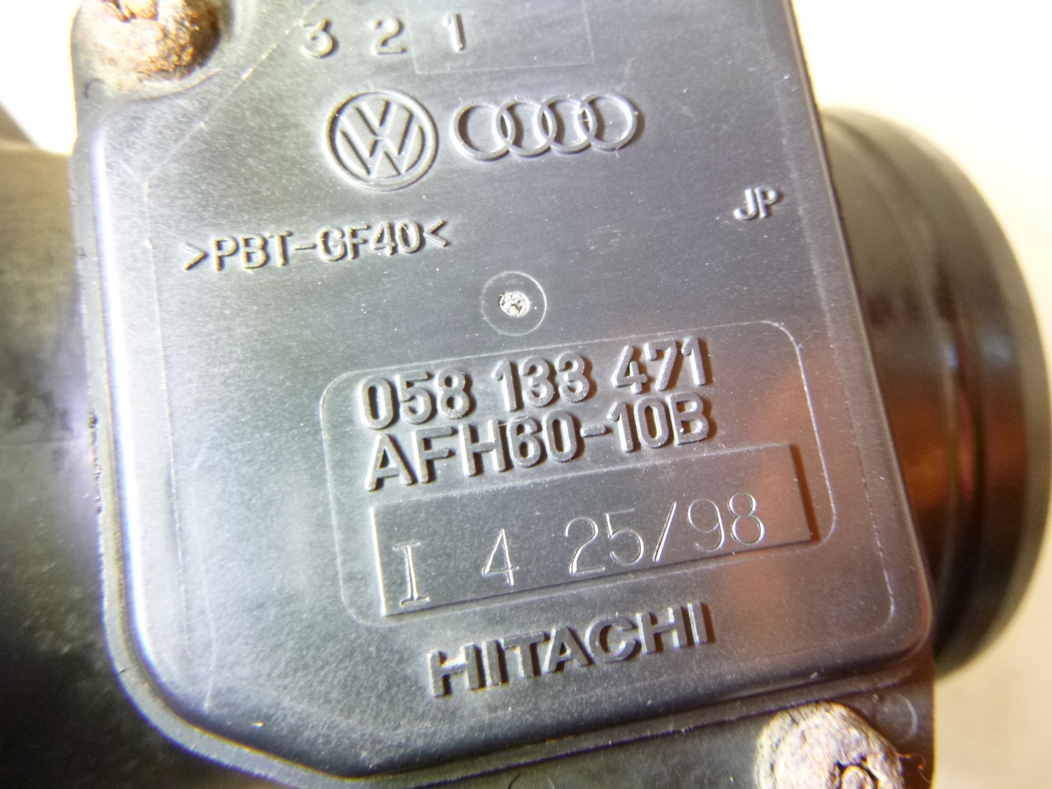 flow meter Audi A4 B5 1.8 98r.