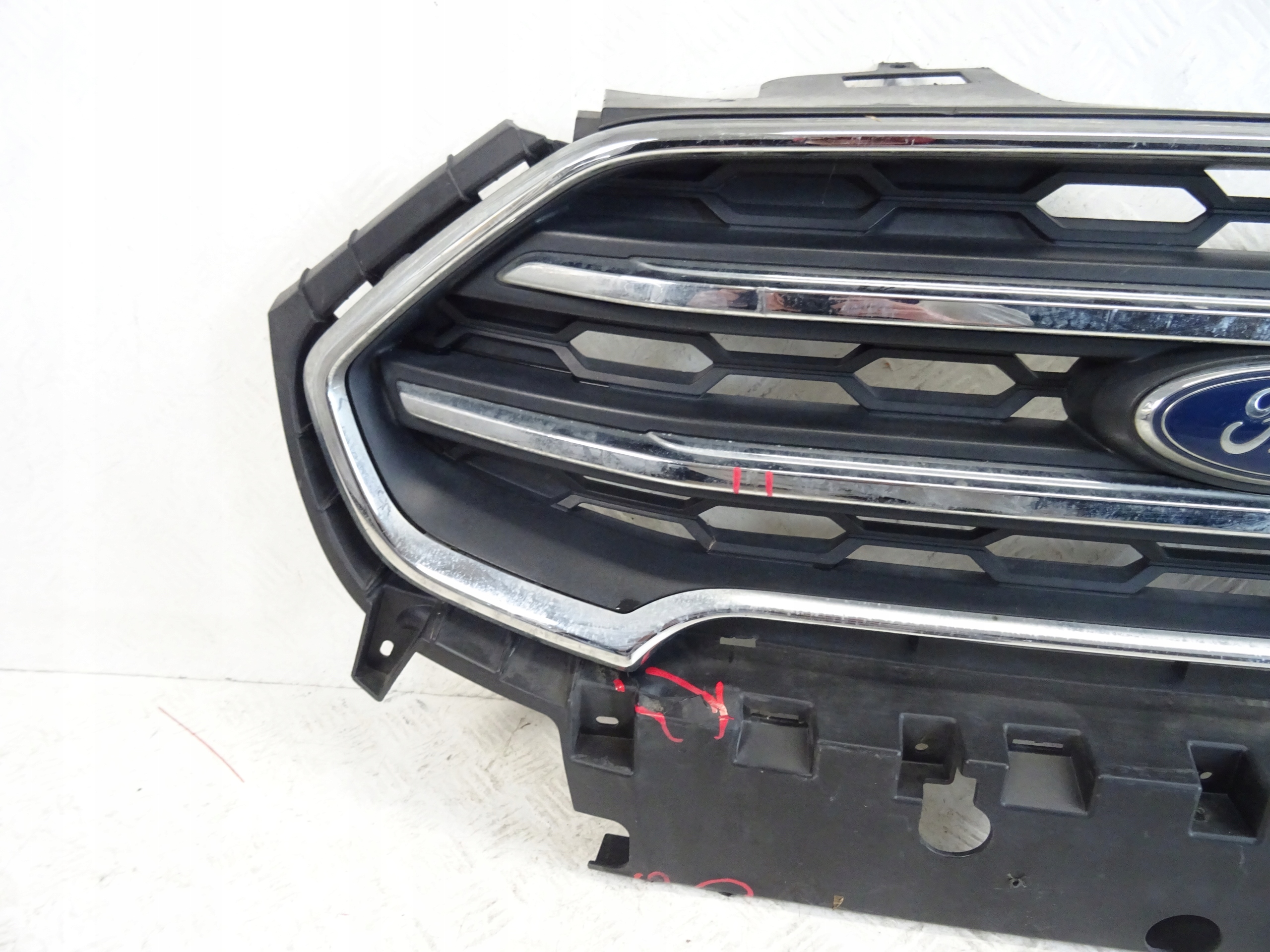 grill grille front front FORD ECOSPORT MK2 LIFT GN15-17B968-E