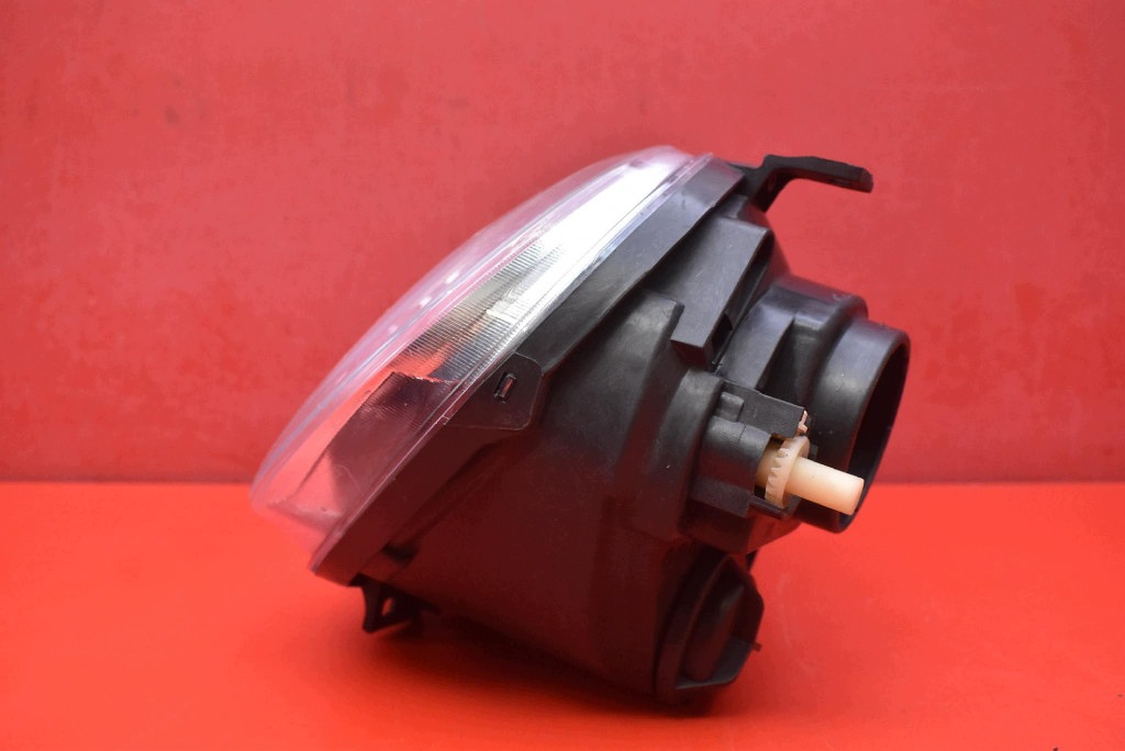 REFLEKTOR left light front EU 20-A386B VW POLO 4 IV 9N 01-05