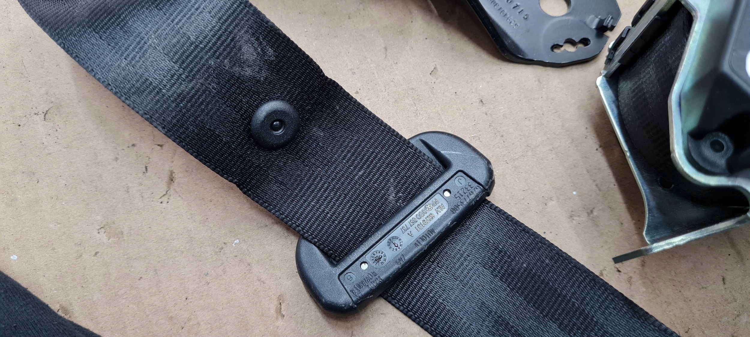A4 B9 8W Gurten Sicherheits heck mitte 8W0857807 A5 8W