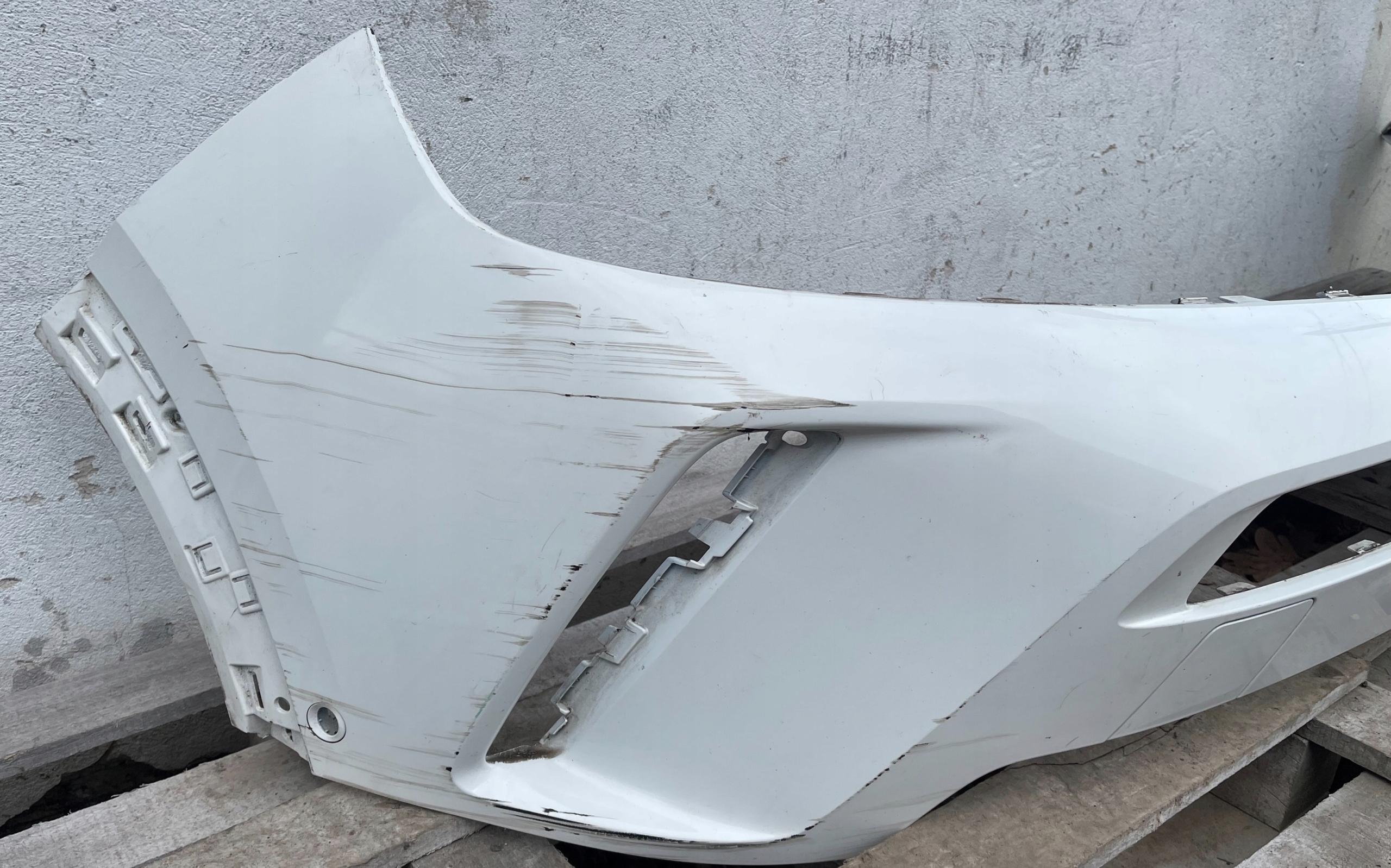 OPEL MOKKA II B 2020 - bumper front front PDC 98352800WP MW07248700