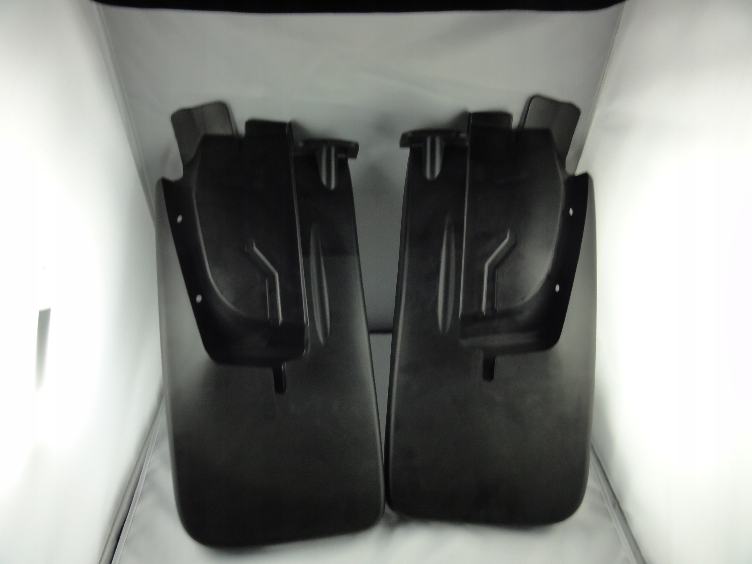 CHLAPACZE SPRINTER 907/910 KOMPLET PRZÓD TYŁ Strona zabudowy przód + tył