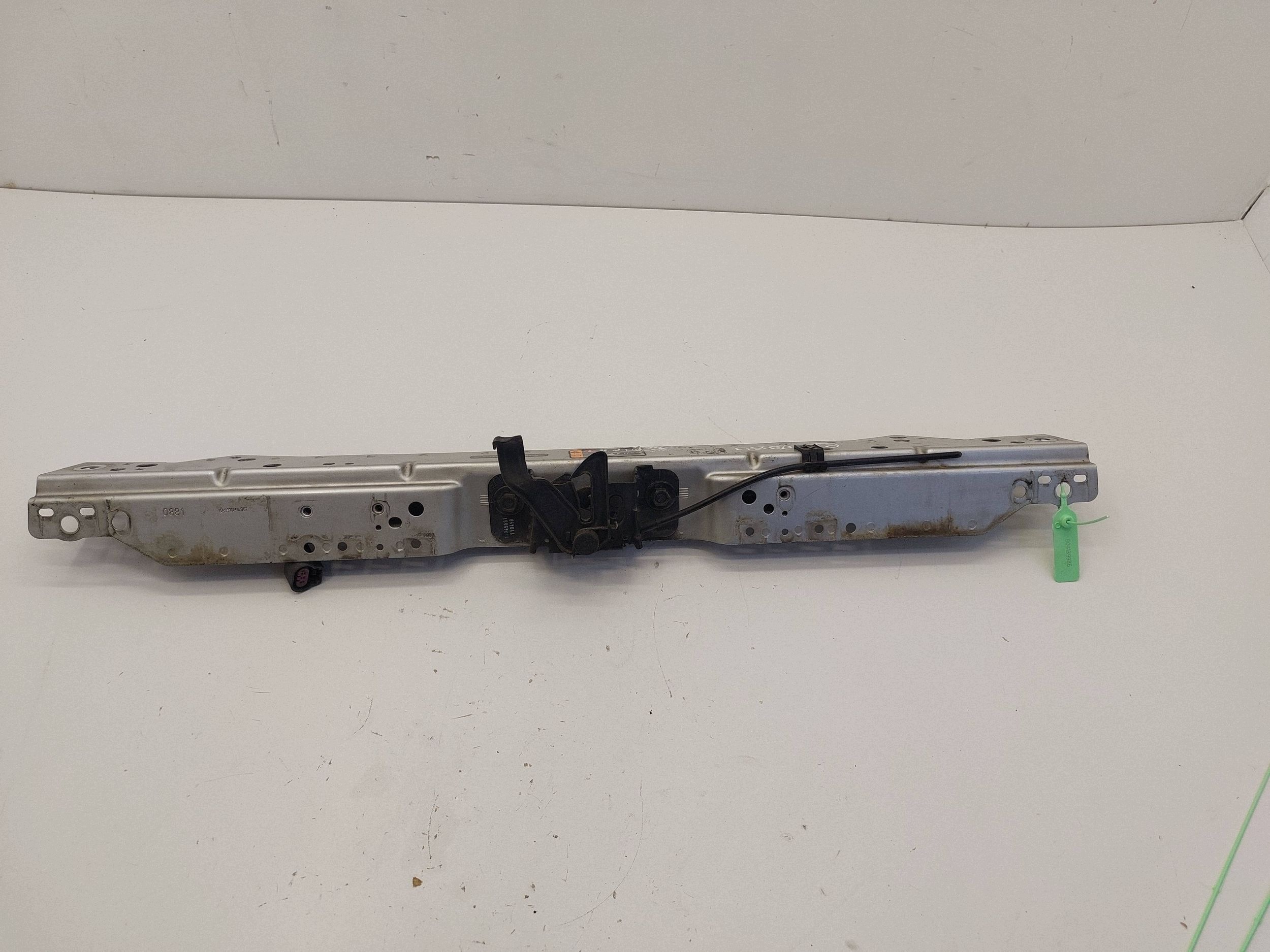 OPEL ASTRA IV J 09-15r support panel for radiators upper bonnet latch lock