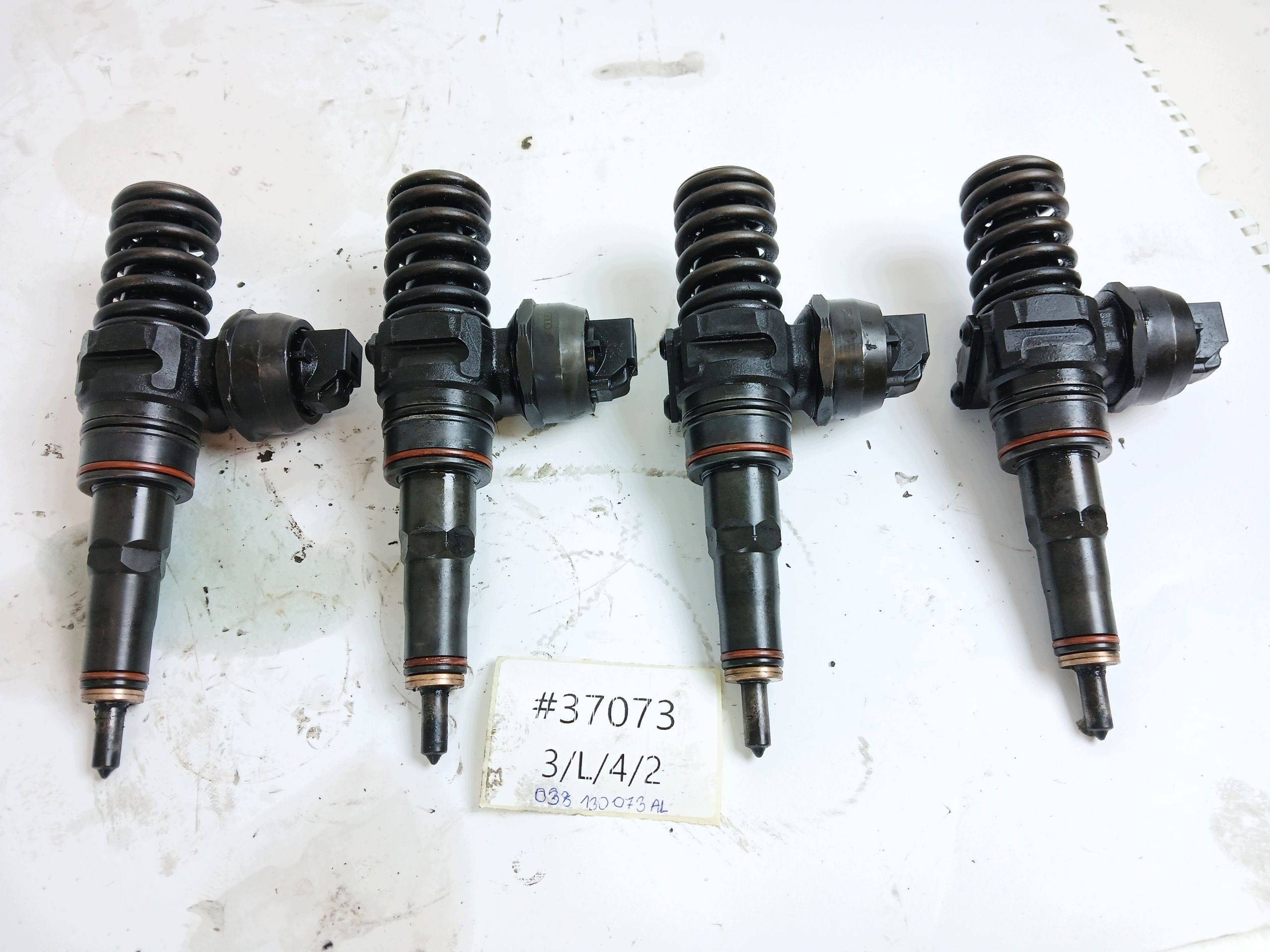 VW PASSAT B5 1.9 TDI Einspritzdüse Einspritzdüsen 038130073AL