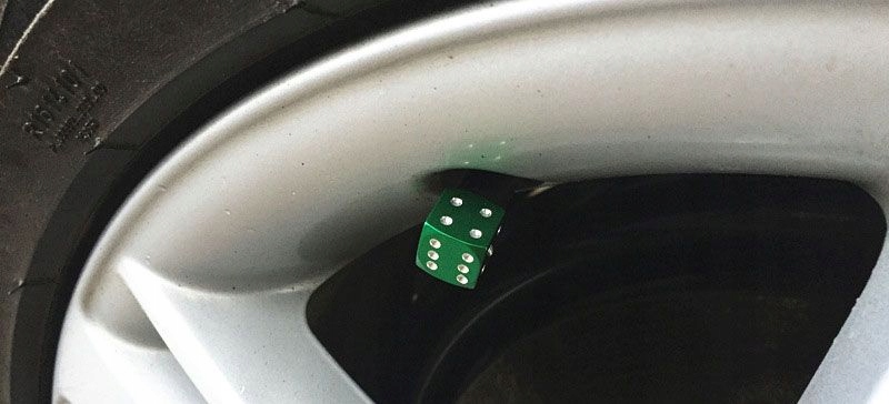 Nakrętki na wentyle kostki do gry aluminiowe 4 sz Rodzaj inny