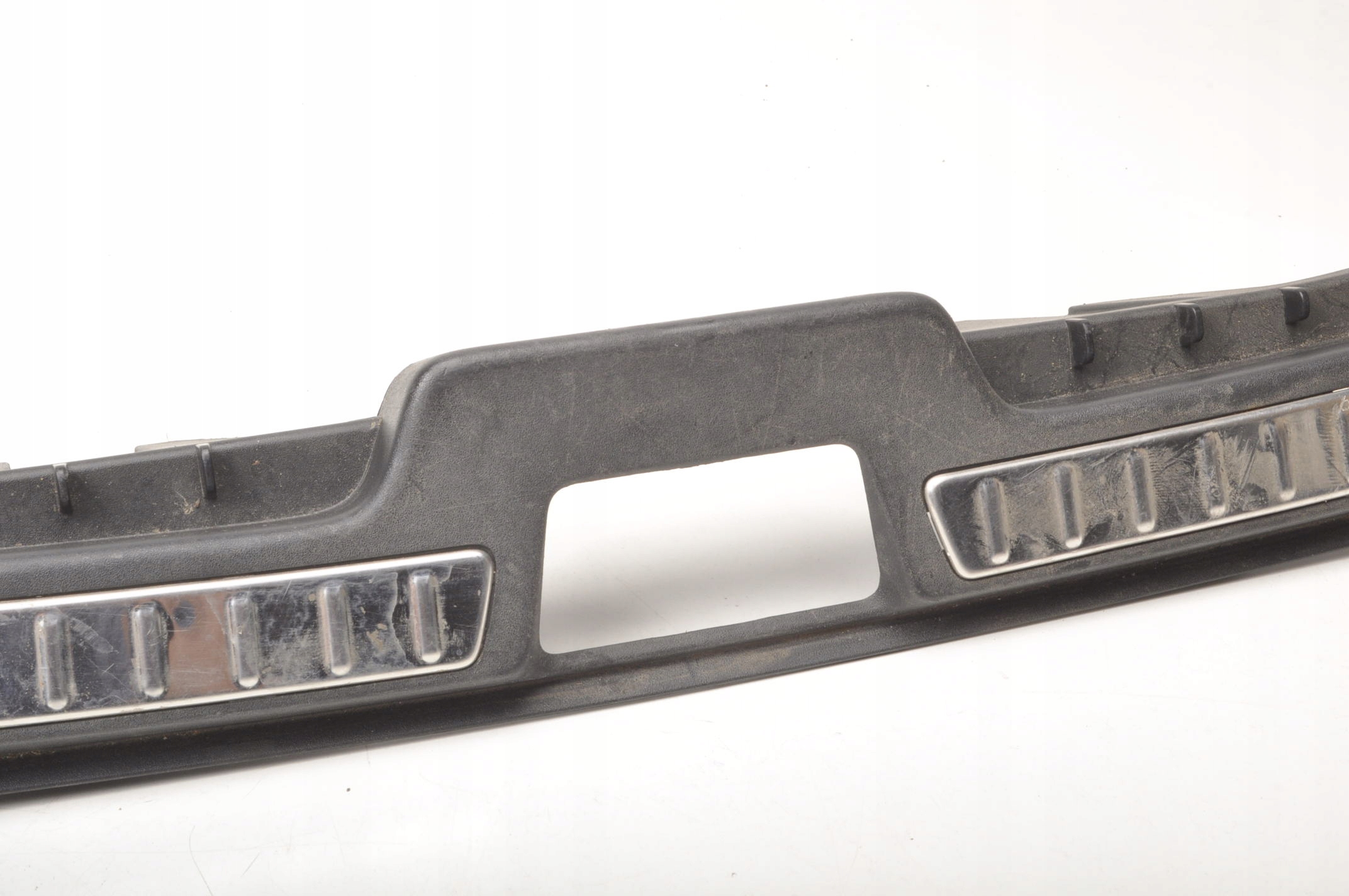 VOLVO XC90 II PRÓG BAGAŻNIKA OSŁONA 31377855 Jakość części (zgodnie z GVO) O - oryginał z logo producenta pojazdu (OE)