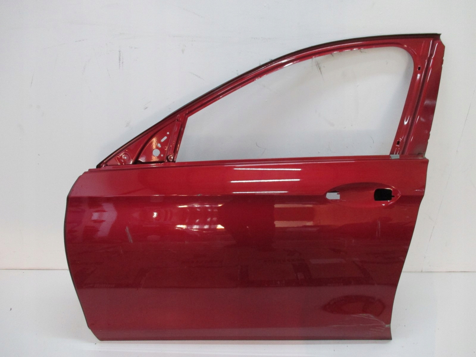 door left front MERCEDES 213 2137220110 unprotected damag.