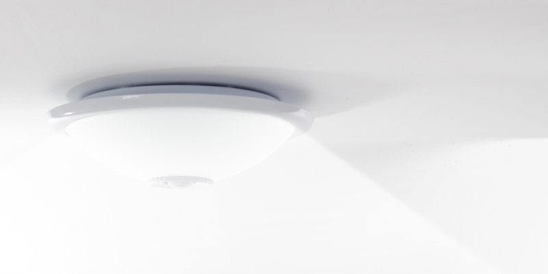 PLAFON LED Z CZASOWYM WYŁACZNIKIEM WŁĄCZNIKIEM Głębokość produktu 10 cm