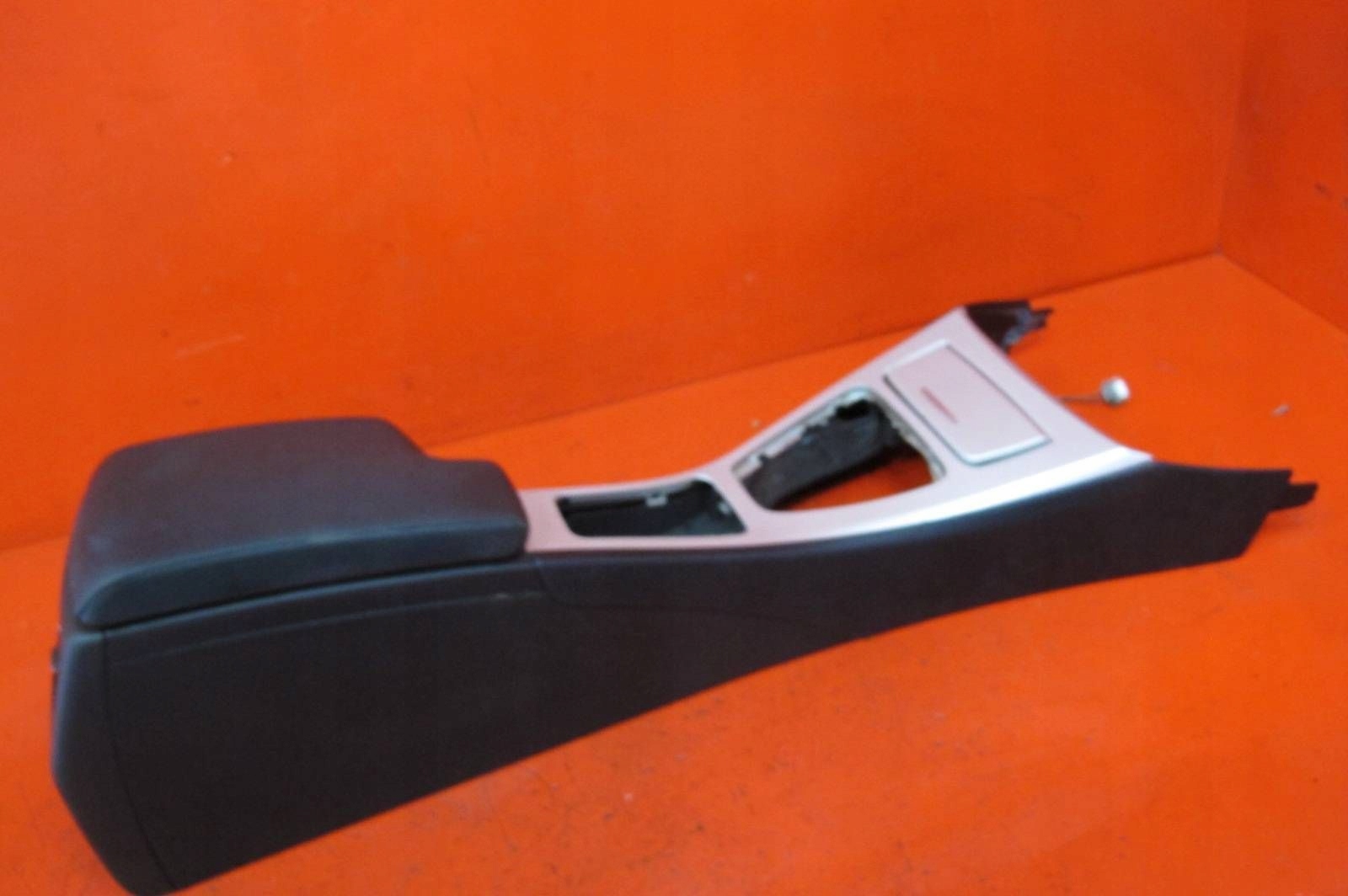 BMW 3 E90 E91 TUNEL central armrest leather EUROPA