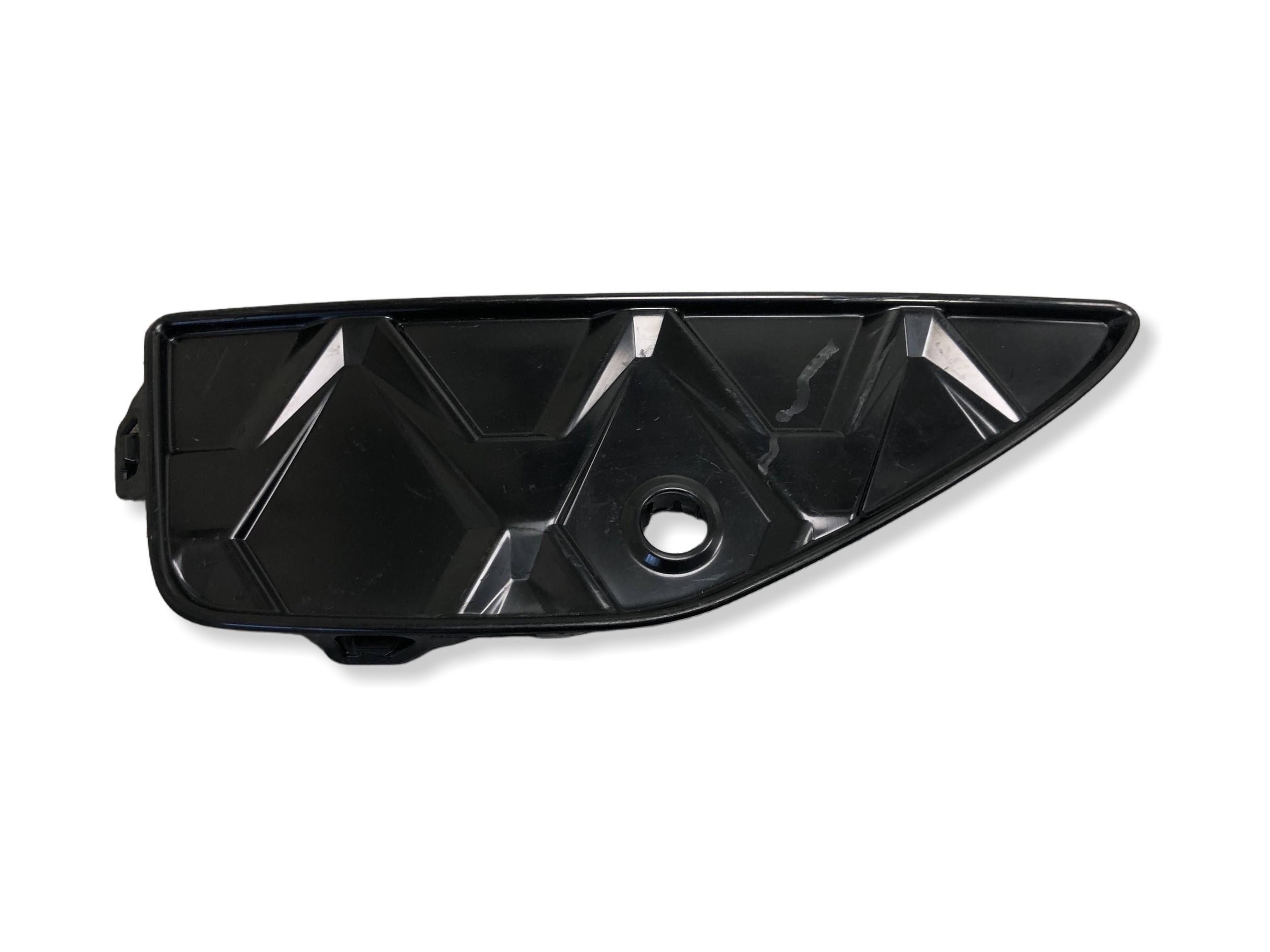 grid of a bumper right front AUDI Q8 4MN807682