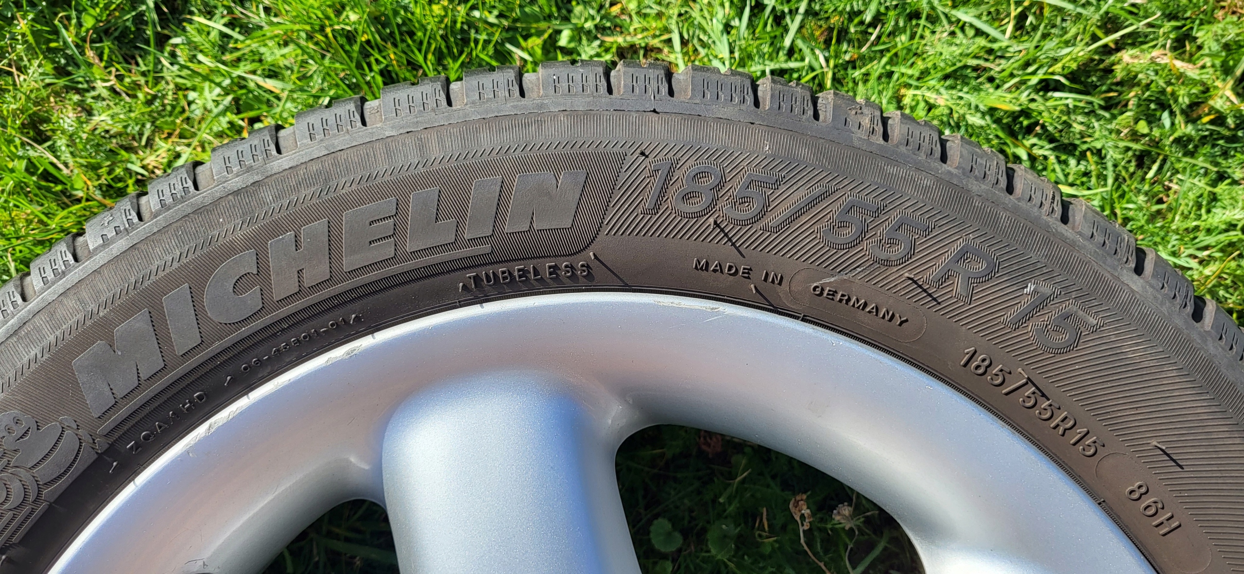 FELGI ALUMINIOWE Z OPONAMI CROMODORA RUOTE 15^ Rodzaj felg Aluminiowe