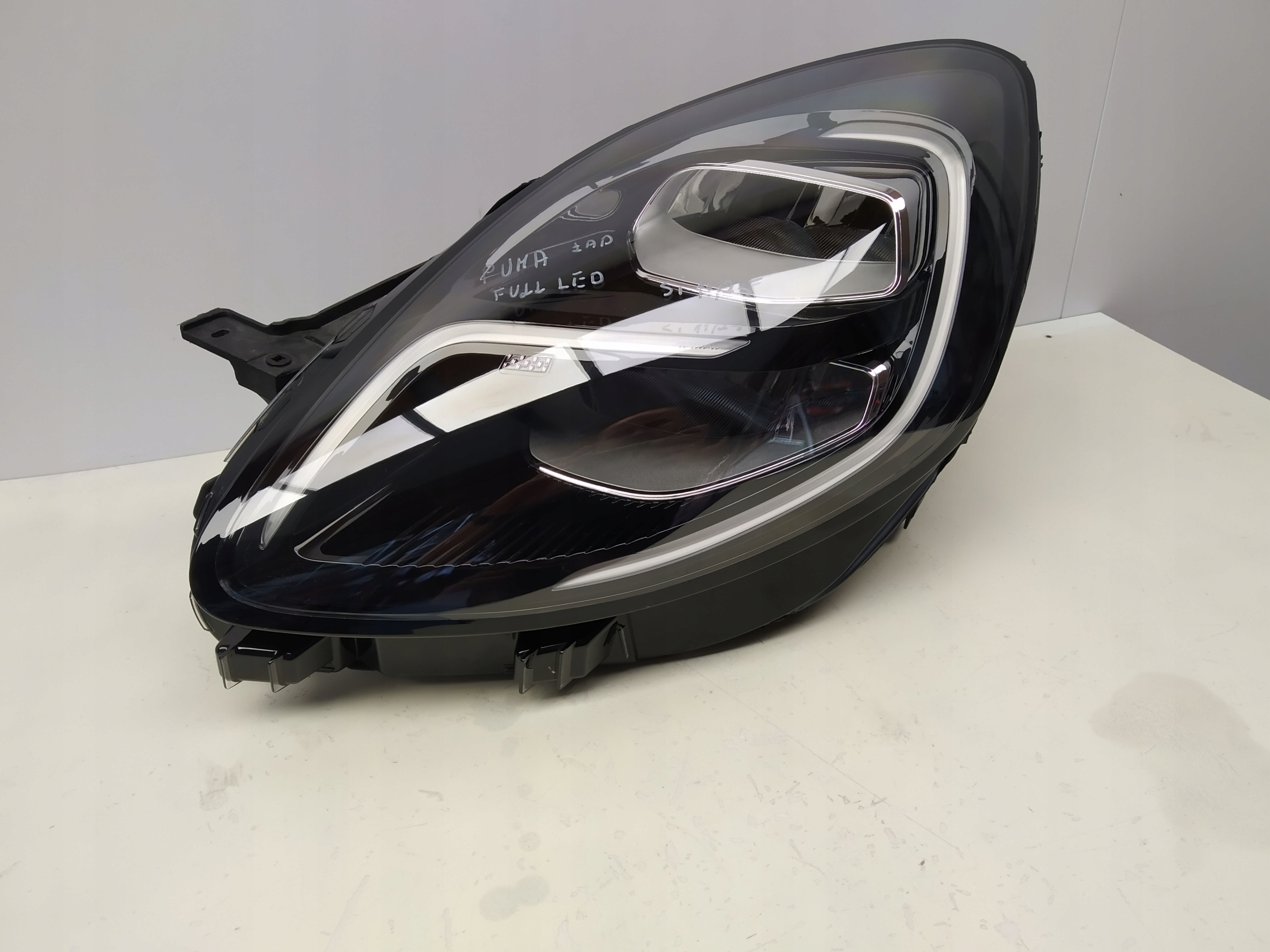 Ford Puma Mk2 II reflektor light Full Led front left OM L1TB-13101-AH