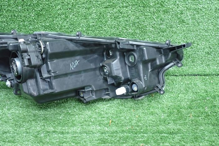 TOYOTA YARIS IV 20- reflektor left light left