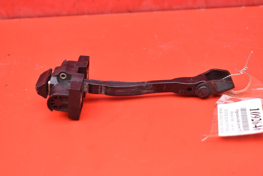 limiter door right front BMW F46 GRAN TOURER 18-21