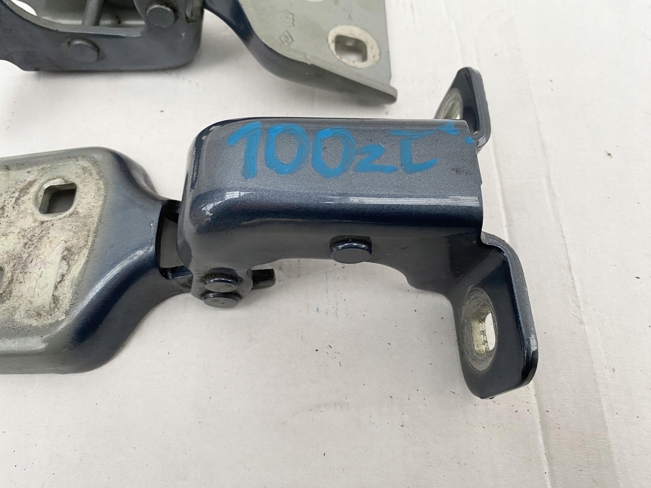 MASTER 3 and 4 MOVANO NV400 10- hinges door PRZEDNICH graphitic