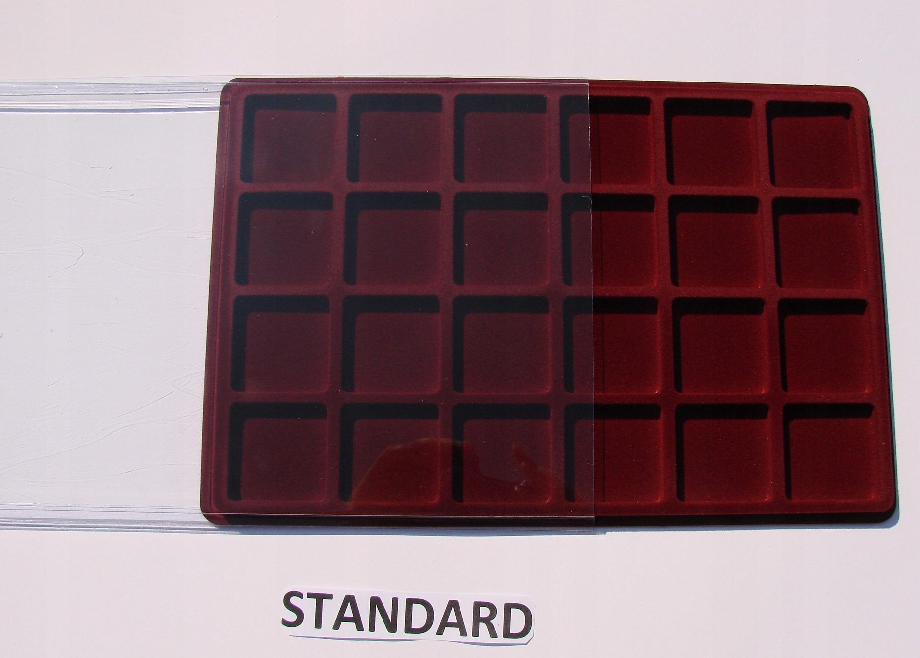 

Paleta Standard Na Monety Typ P24 Zasuw 46x46 mm