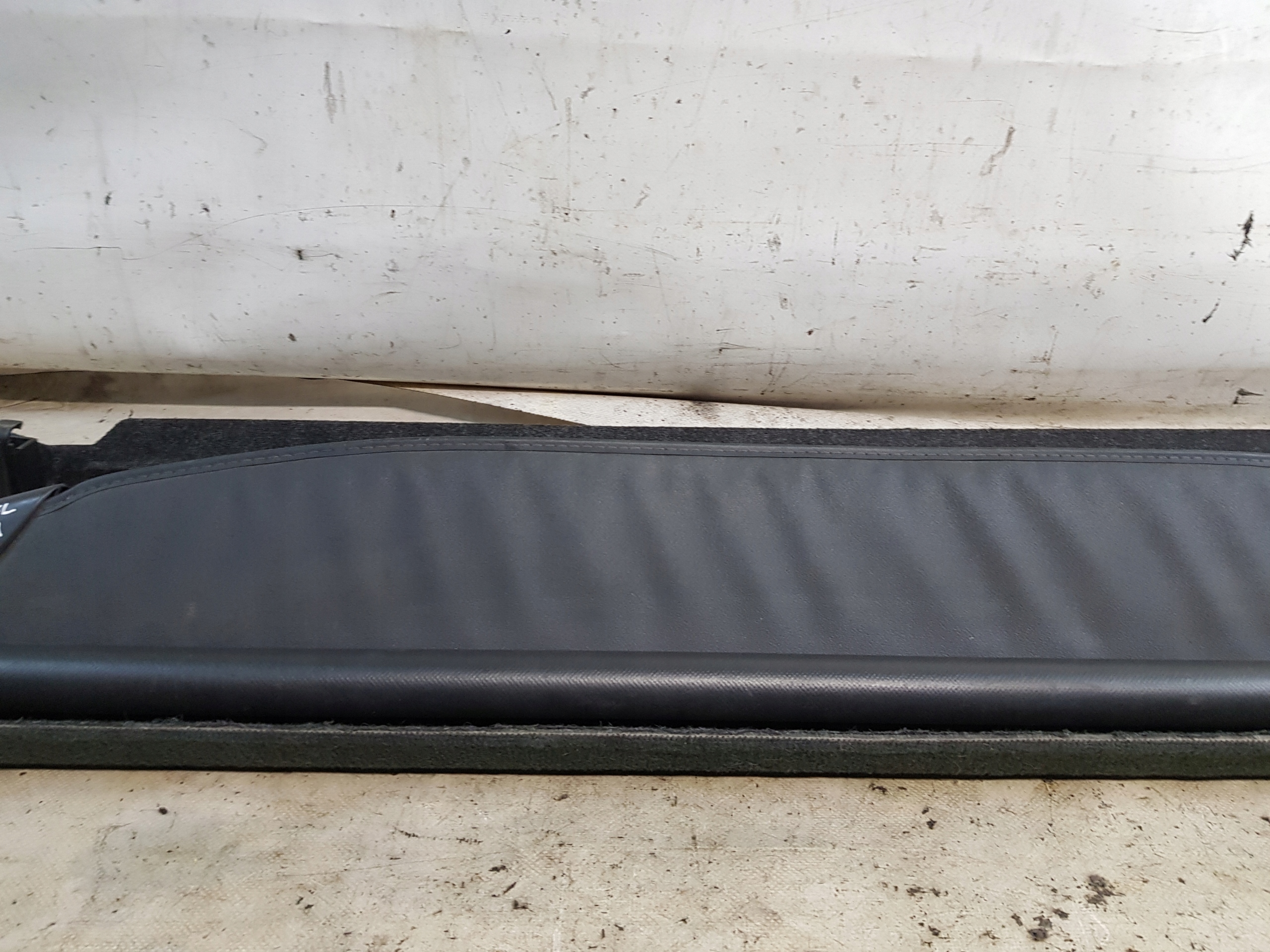 plato boot blinds VOLVO V40 and 30867757 30611386