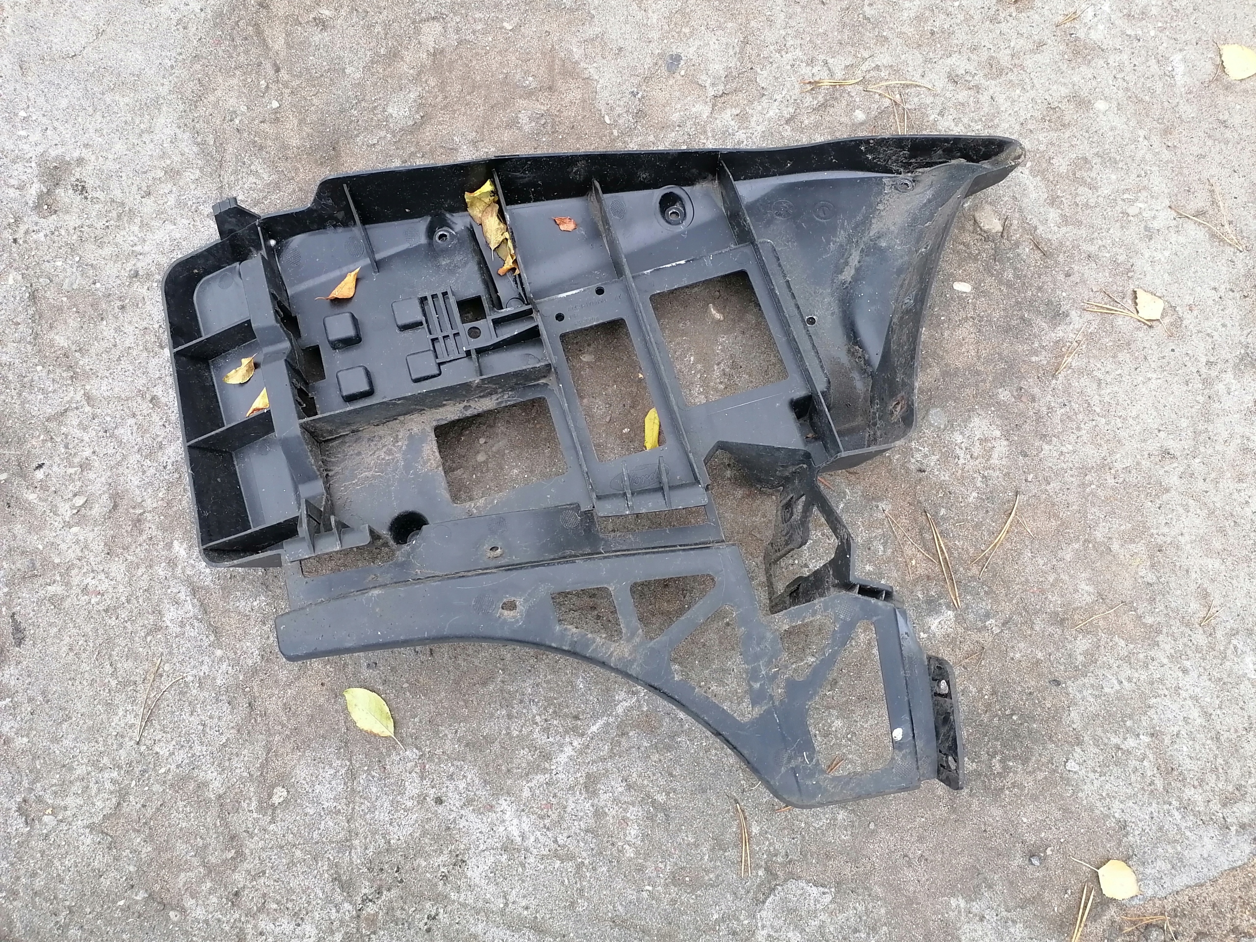 AM21-17E850-AK - ПРАВЕ КОВЗАННЯ ЗАДНЬОГО БАМПЕРА FORD GALAXY MK3 LIFT