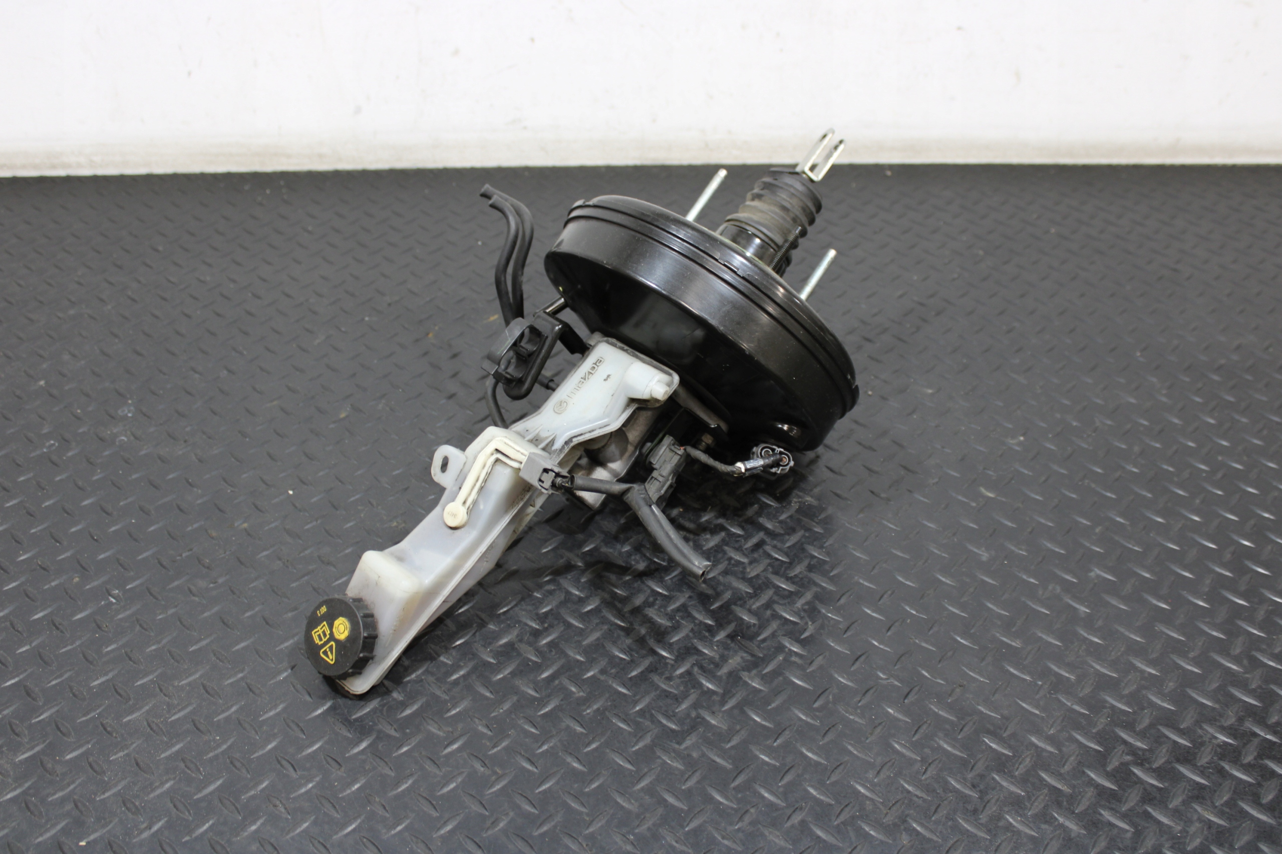 servo Servofreno MAZDA CX5 II 2 KB KF KB8R43950