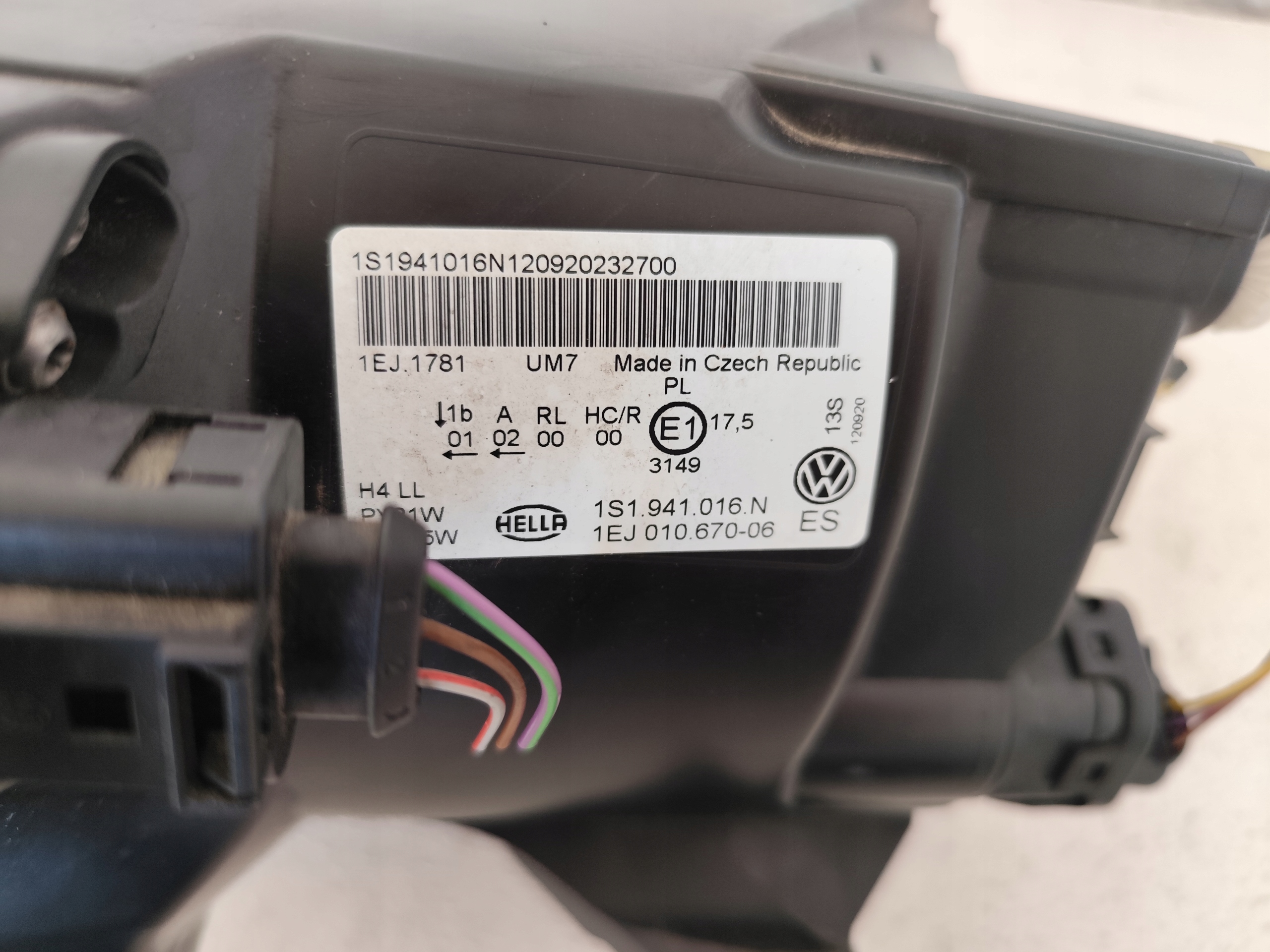 VOLKSWAGEN UP 2012 5D Licht vorne rechts EUROPA