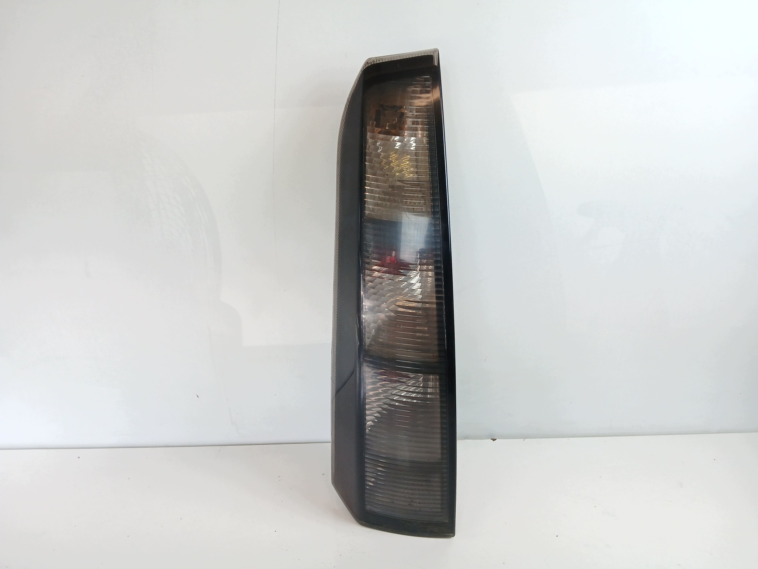 OPEL MERIVA A LIFT light left rear part