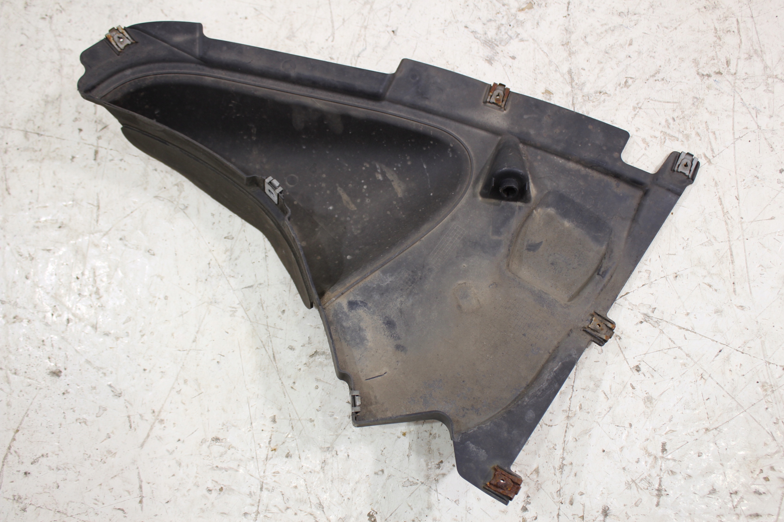 BMW 3 F30 F31 mudguard lower left front 7260739