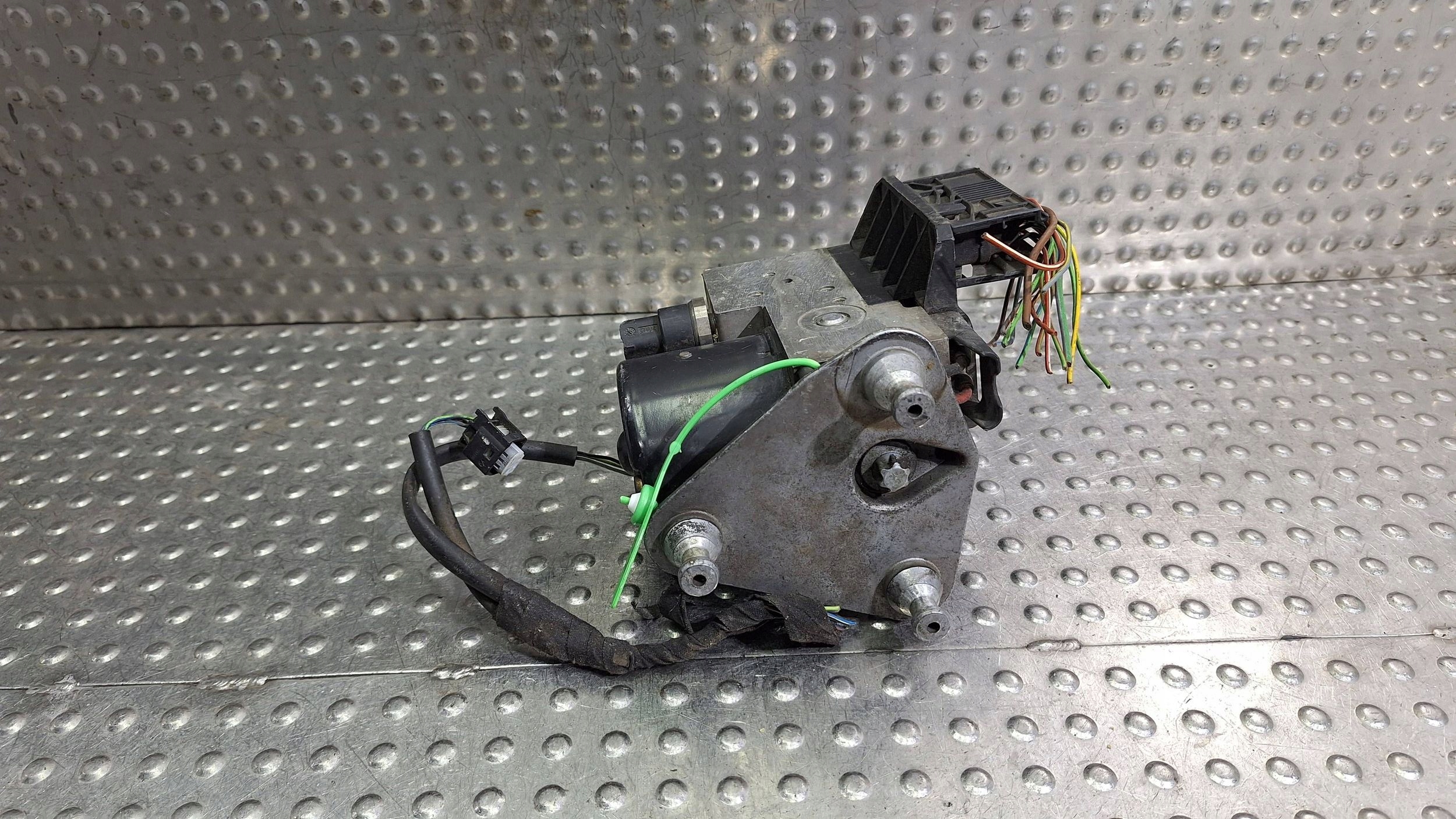 pump control unit ABS A0044310912 0265202461 MERCEDES W168