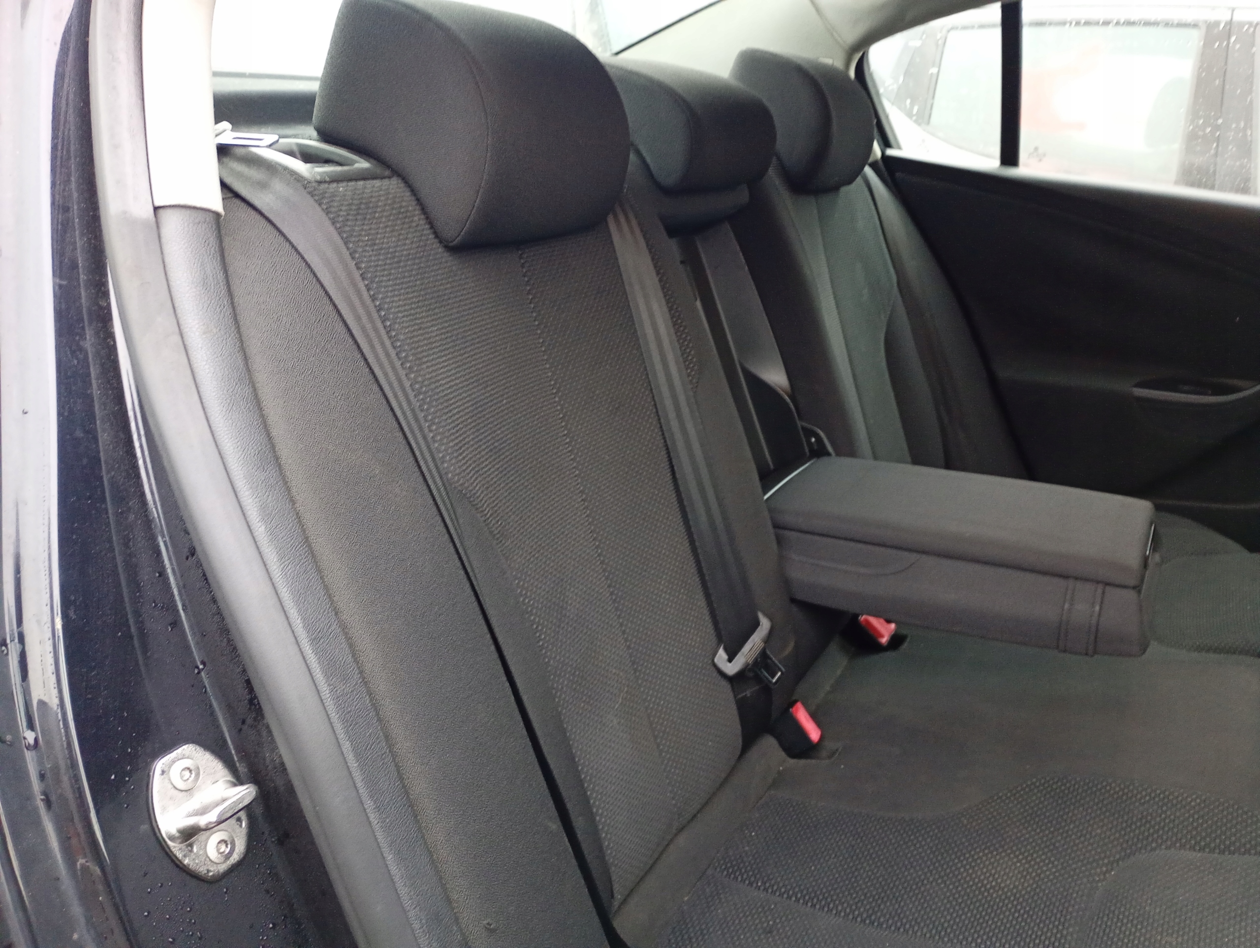 VW Passat B6 05-10 Sitz hinten heck