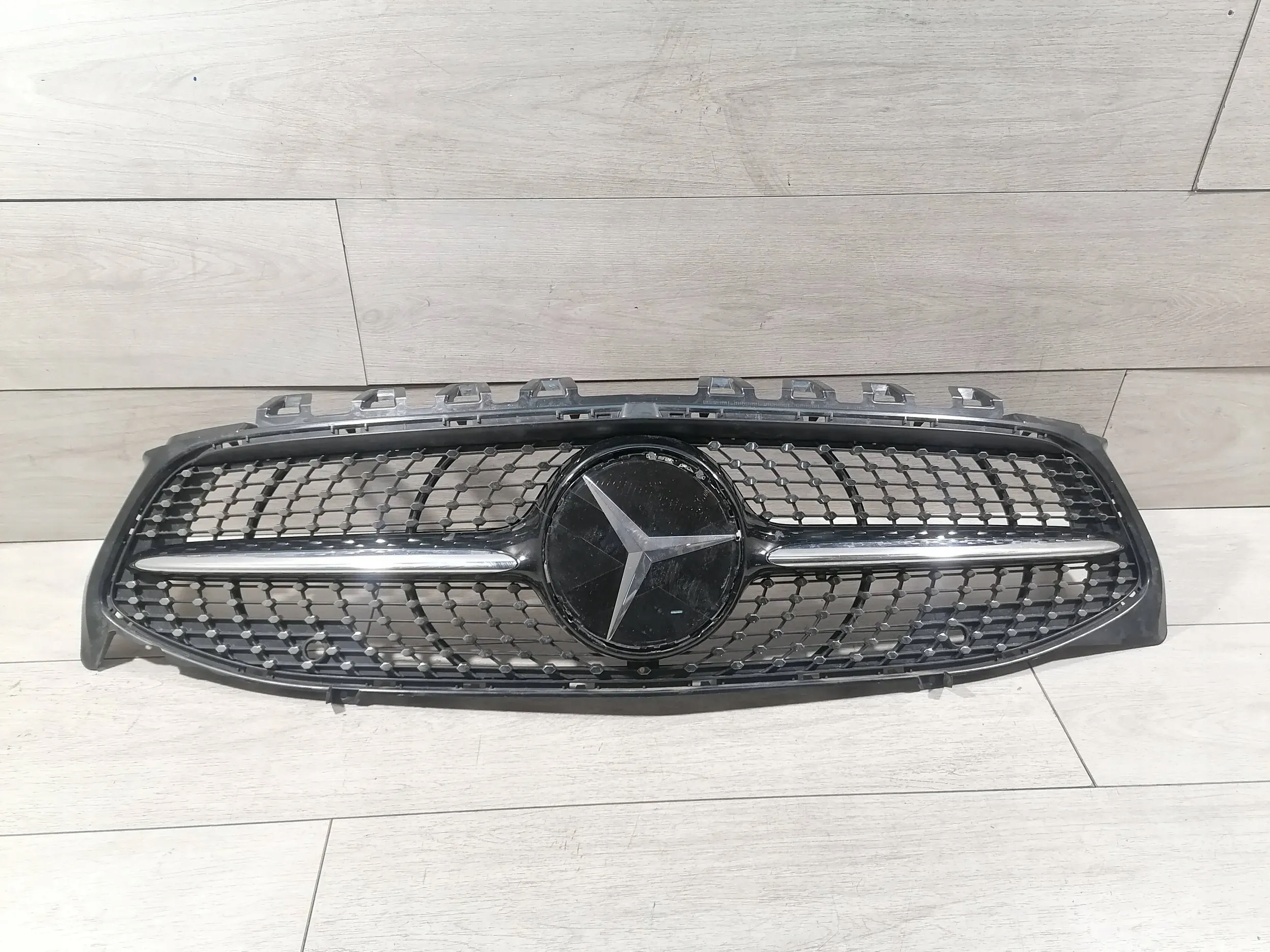 Mercedes-Benz CLA C118 Kühlergrill FRONTGRILL Kühlergitter A1188880000 - Thumbnail 1