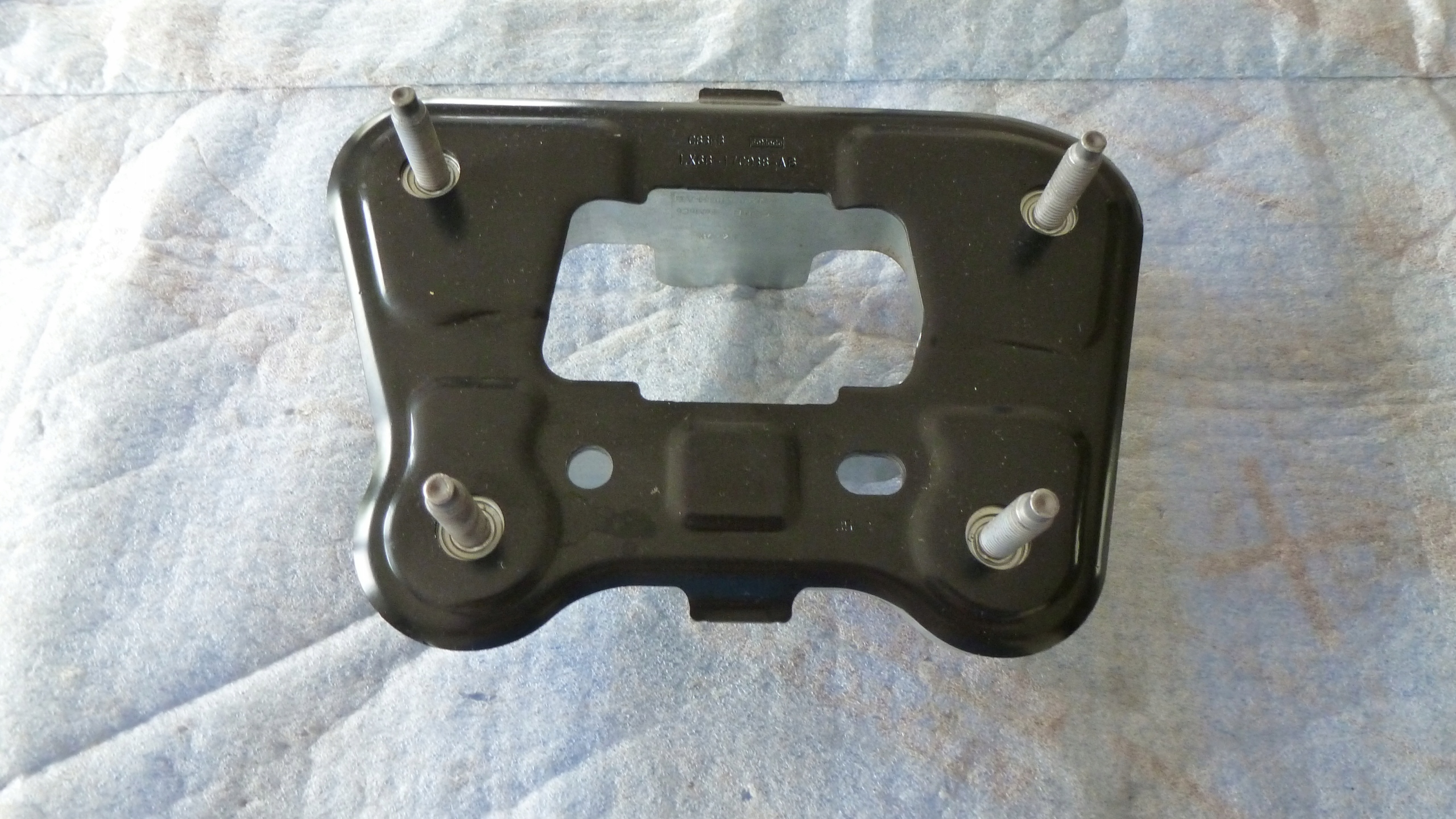 FORD KUGA MK3 КРОНШТЕЙН ПЕРЕДНЬОЇ БАЛКИ LX6B-17C938-AB