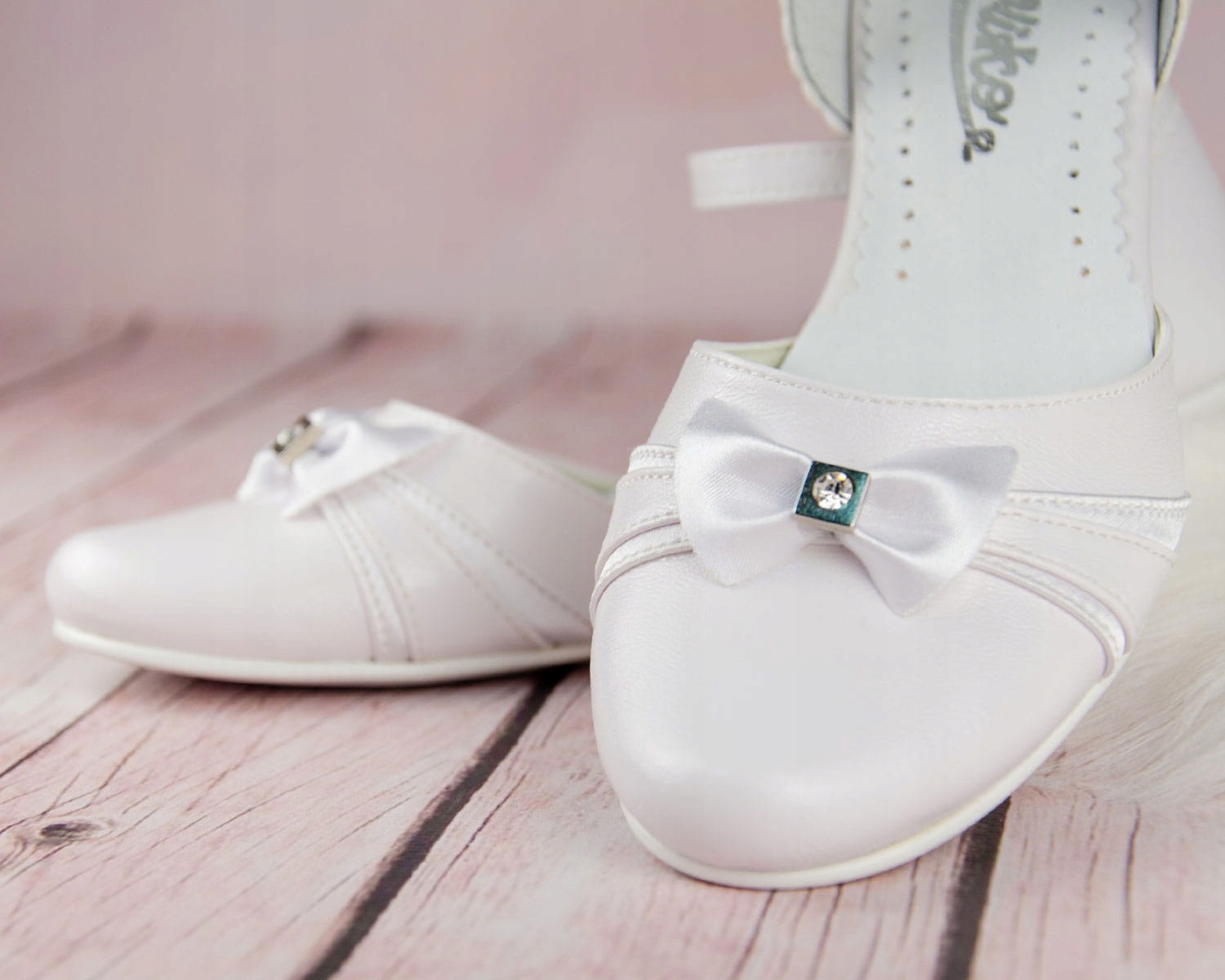 Buty komunijne dziewczęce KBD-702 - Rozmiar: 34 - Płeć Dziewczynki