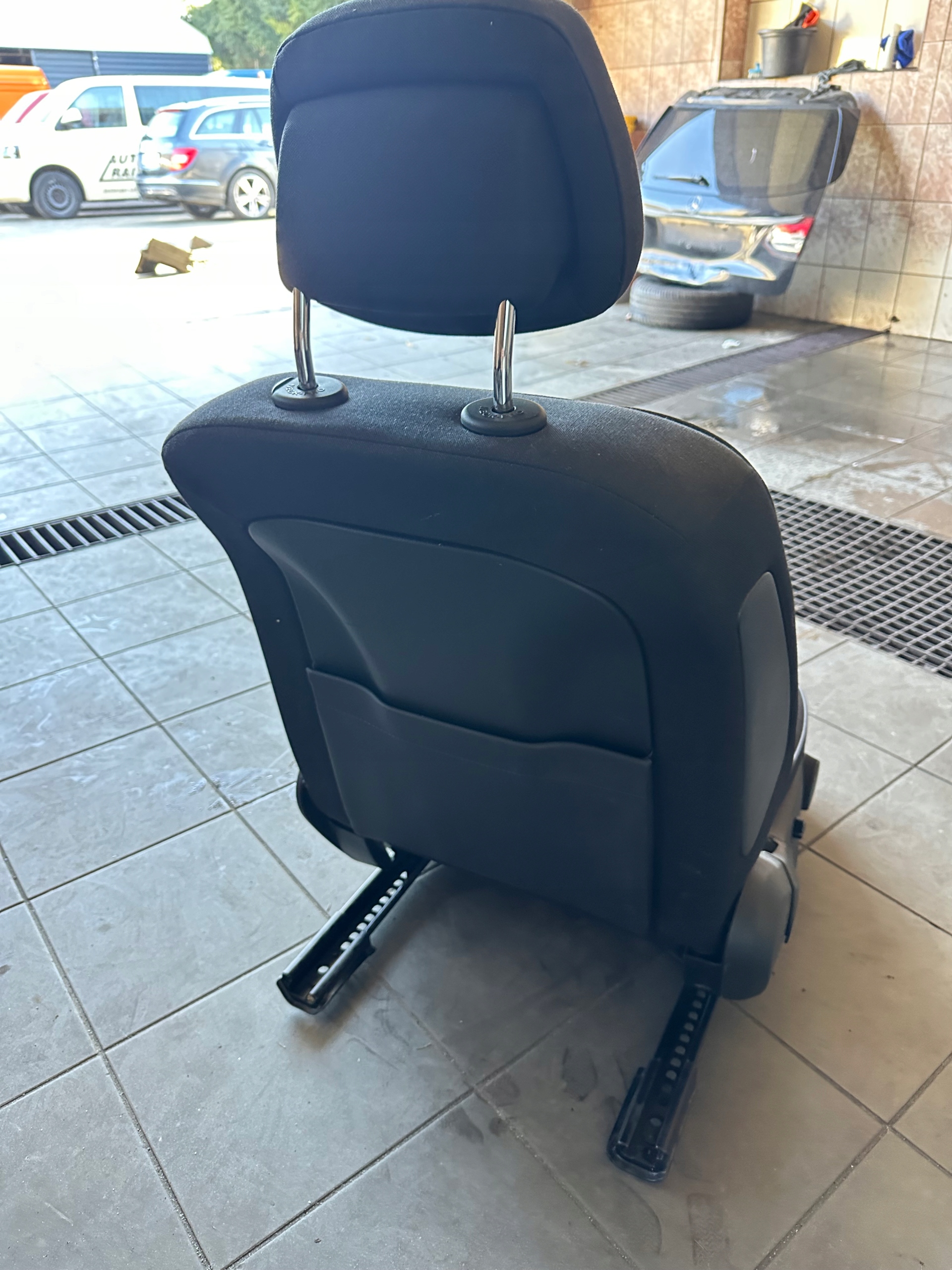 Siège Droite Passegers MERCEDES C KLASA W204