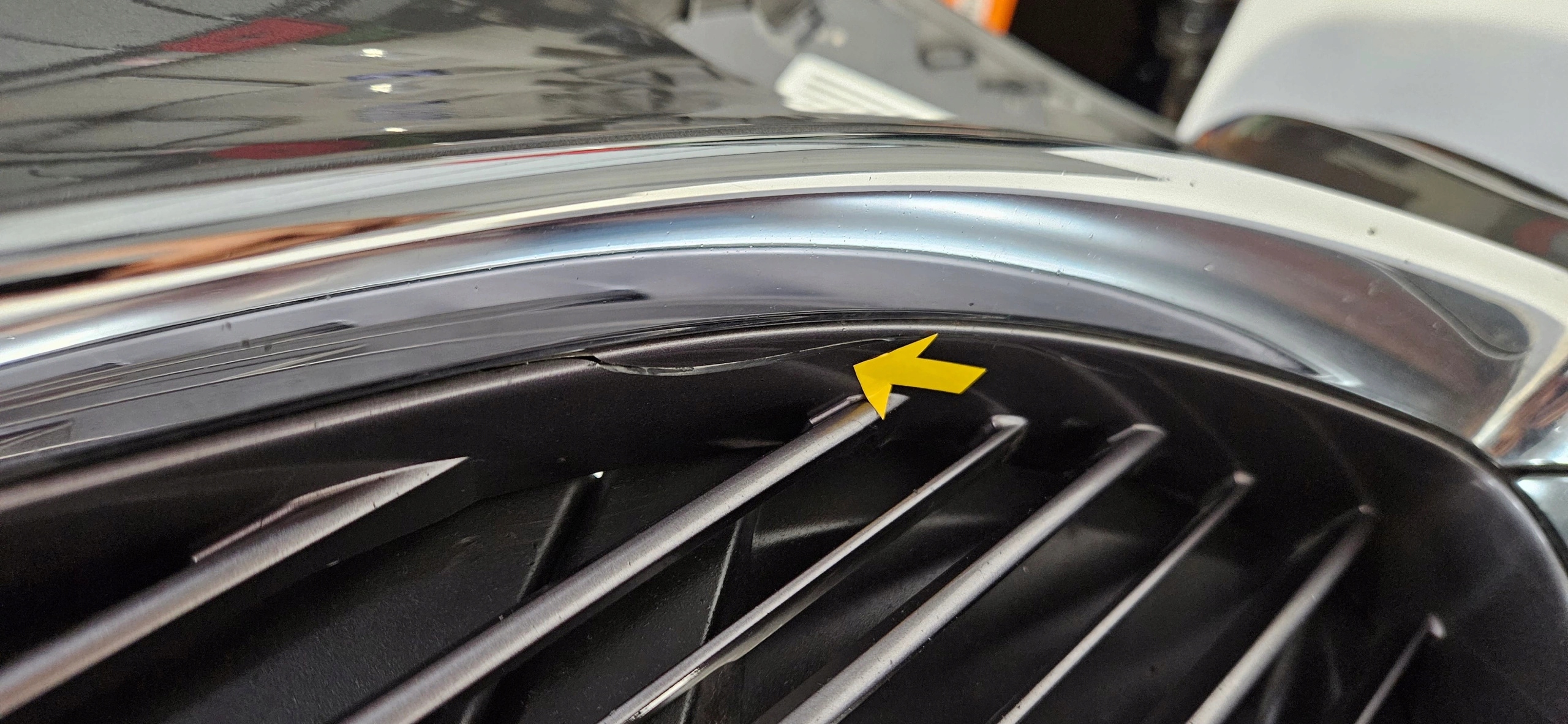 Frontstoßstange Grill LEXUS LS V 17- PDC Spritzdüsen