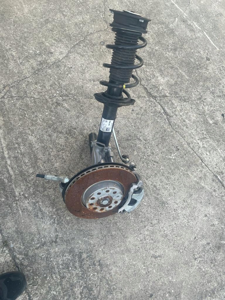 3Q0413031CL - VW ARTEON кроссовер Mcpherson передний правый