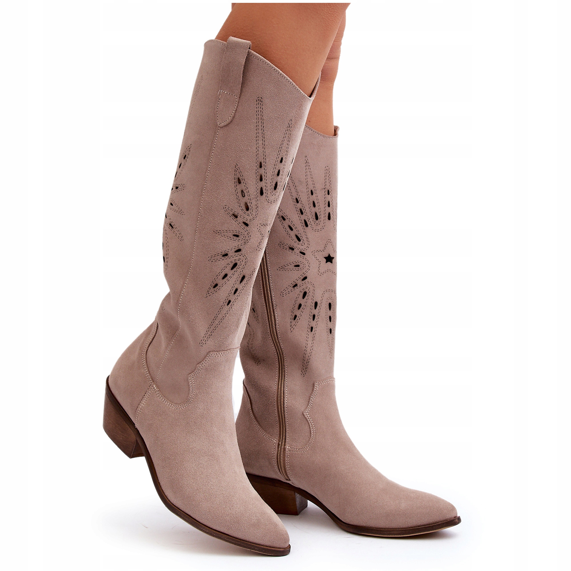 KOZAKI ZAMSZOWE AŻUROWE NA NISKIM OBCASIE ZAZOO 2909 BEŻOWE 40