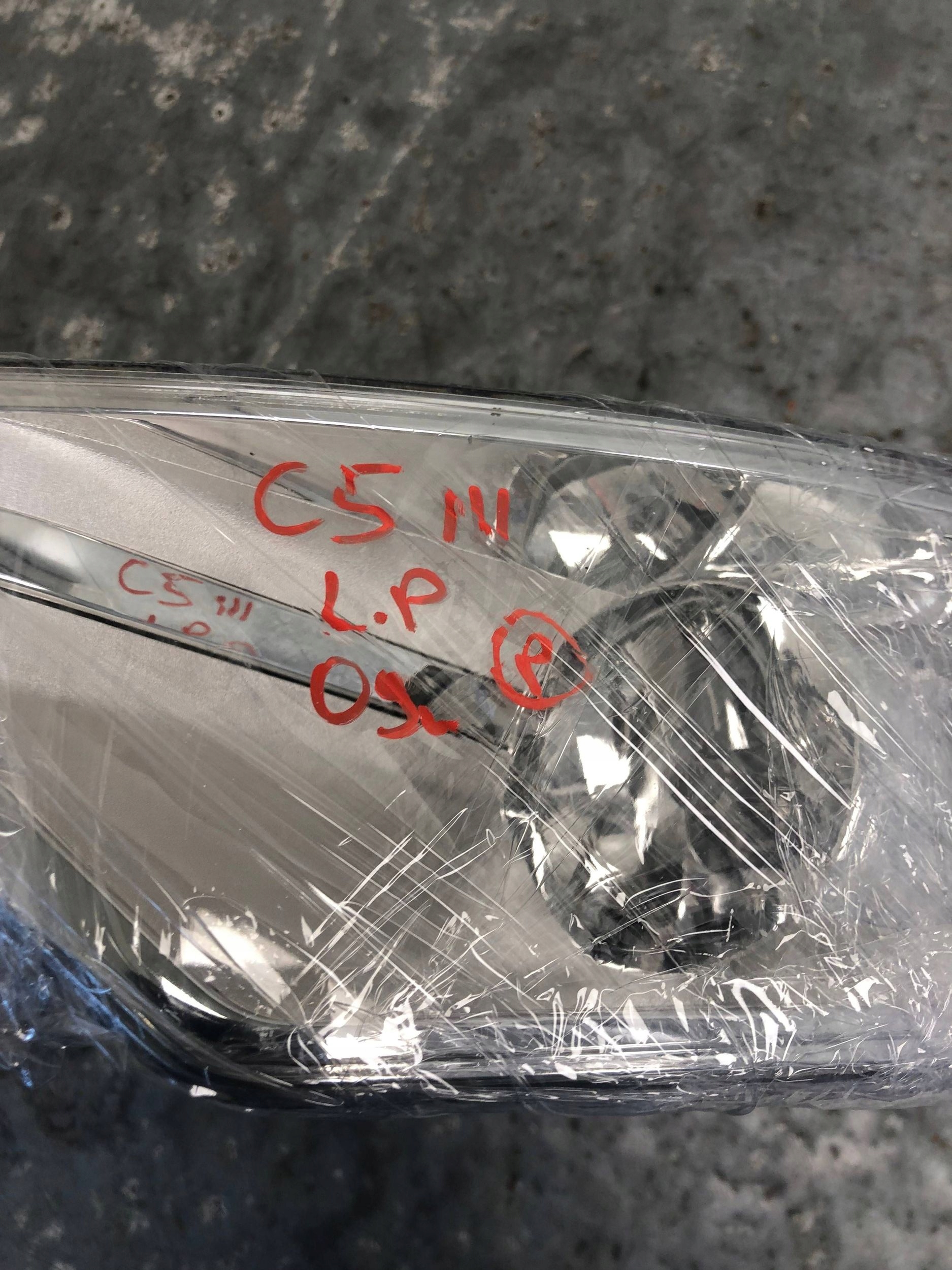 fog light left front CITROEN C5 III 9681061080