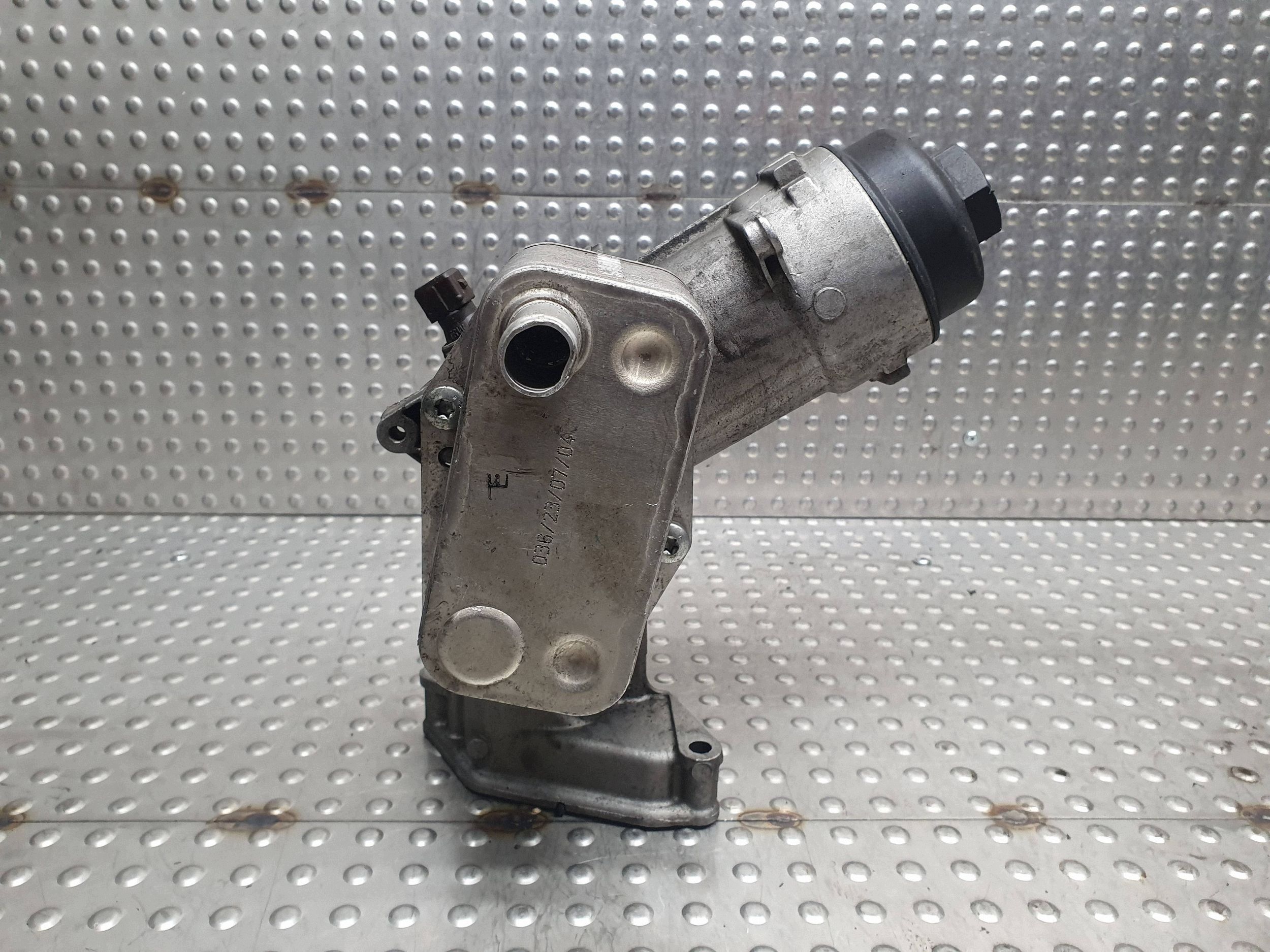 oil filter holder radiator 7787072 BMW E46 E87 E90 E60 X3 E83 2.0D M47