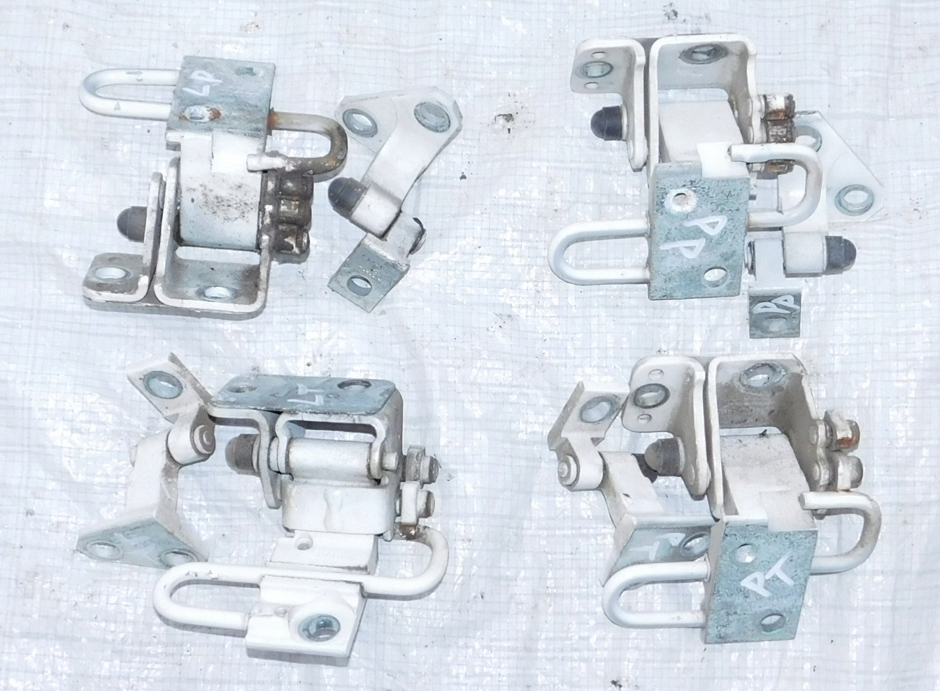 PASSAT CC ZAWIAS DRZWI LEWY PRAWY PRZÓD TYŁ LB9A