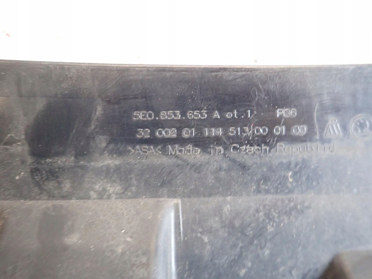 Grill SKODA OCTAVIA III LIFT 2016- 5E0853653A