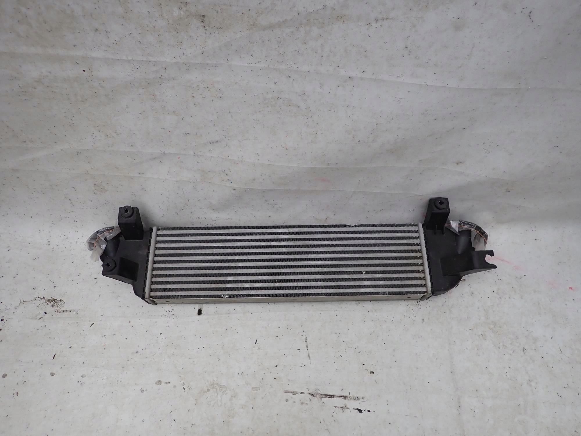 MITSUBISHI L200 V 5 15-> chladič intercooler
