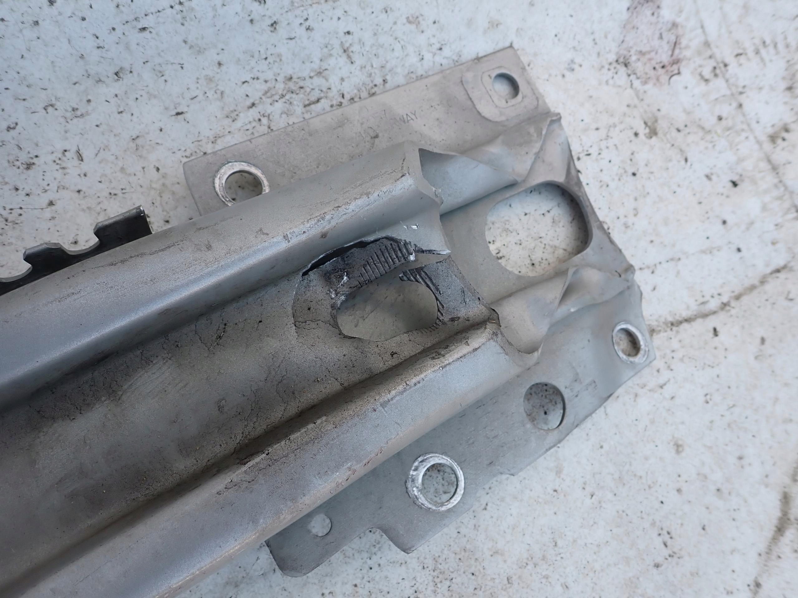 VOLVO V60 S60 10-> bumper support front