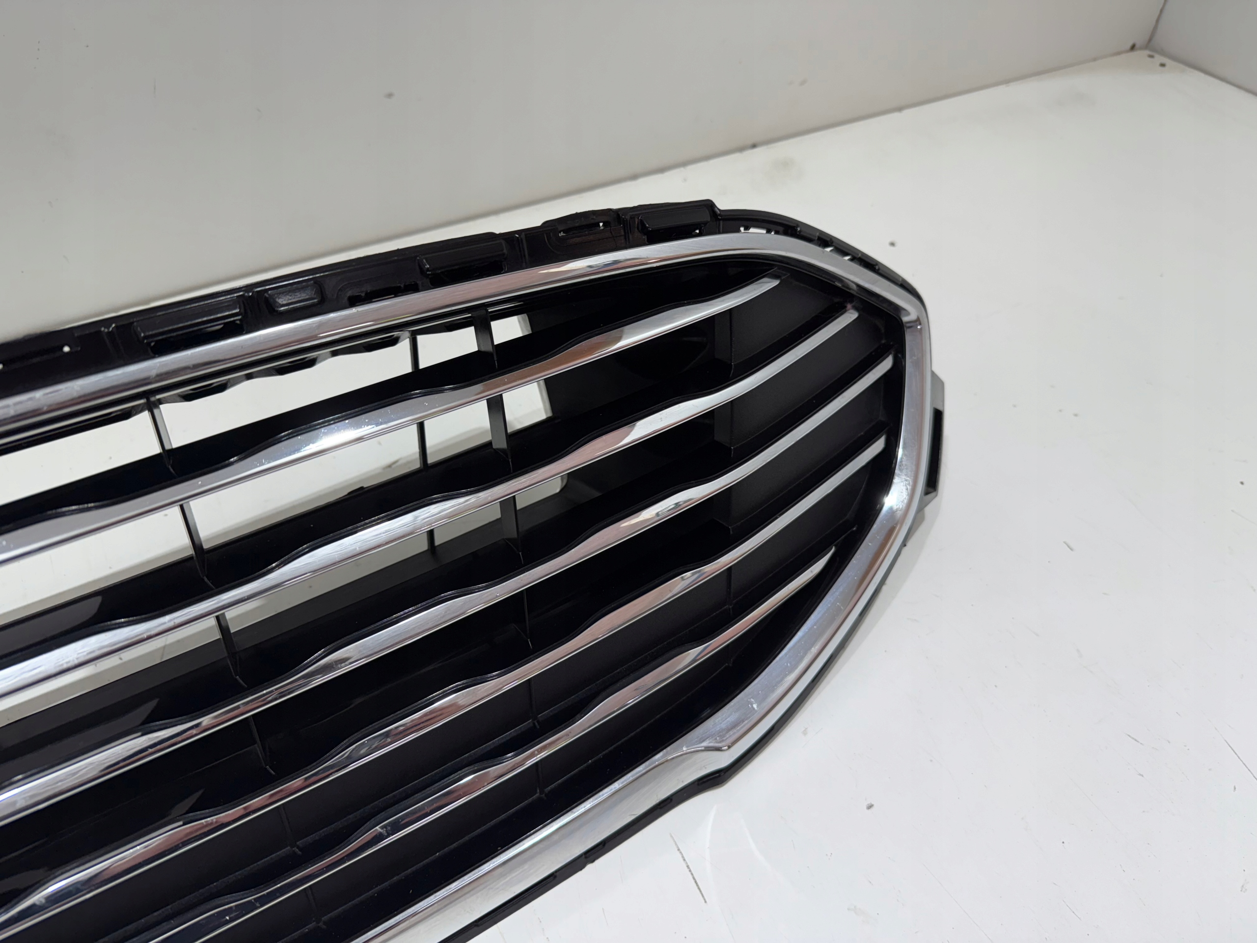 Ford Galaxy III Mk3 Kühlergrill FRONTGRILL Kühlergitter LM2B8200AFORD - Thumbnail 4